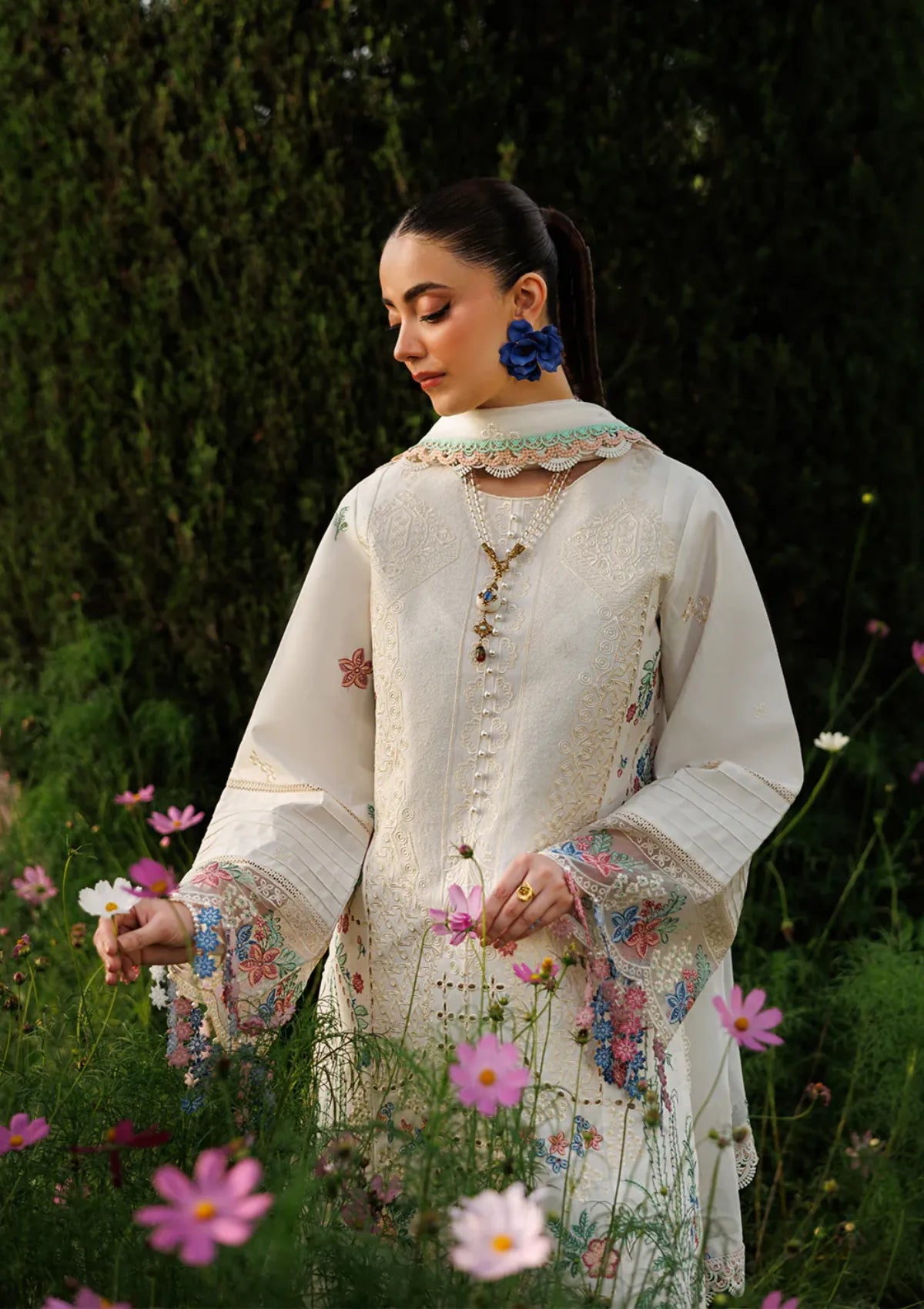 Mahnur Morbagh Luxury Lawn'26 M-03