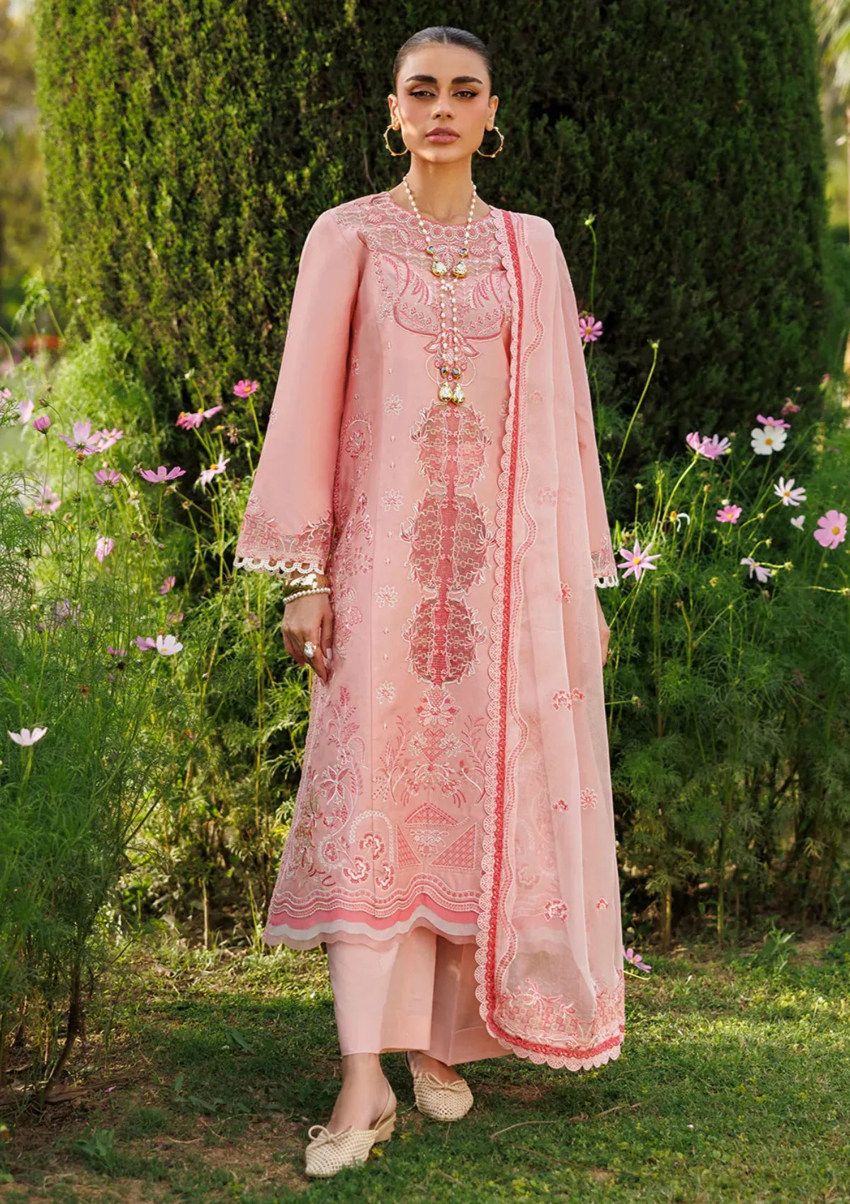 Mahnur Morbagh Luxury Lawn'26 M-05