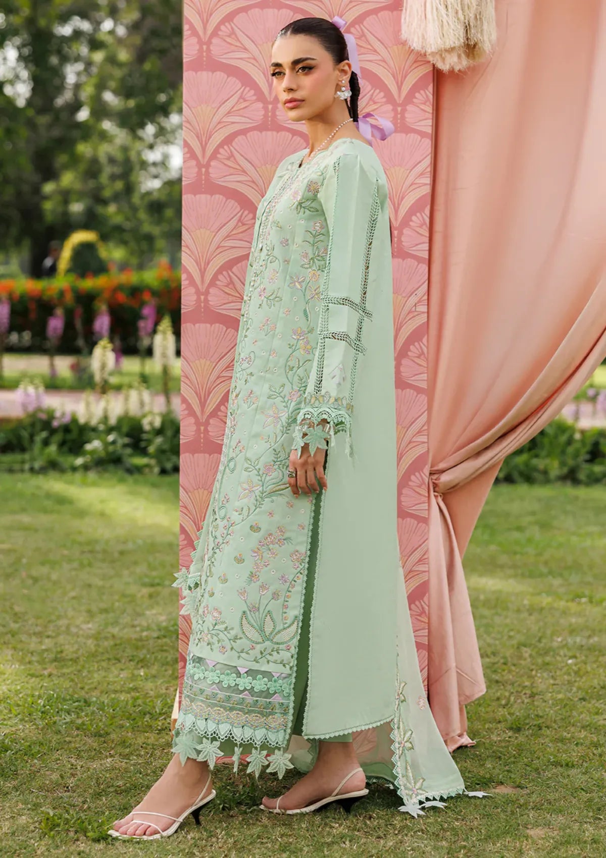 Mahnur Morbagh Luxury Lawn'26 M-06