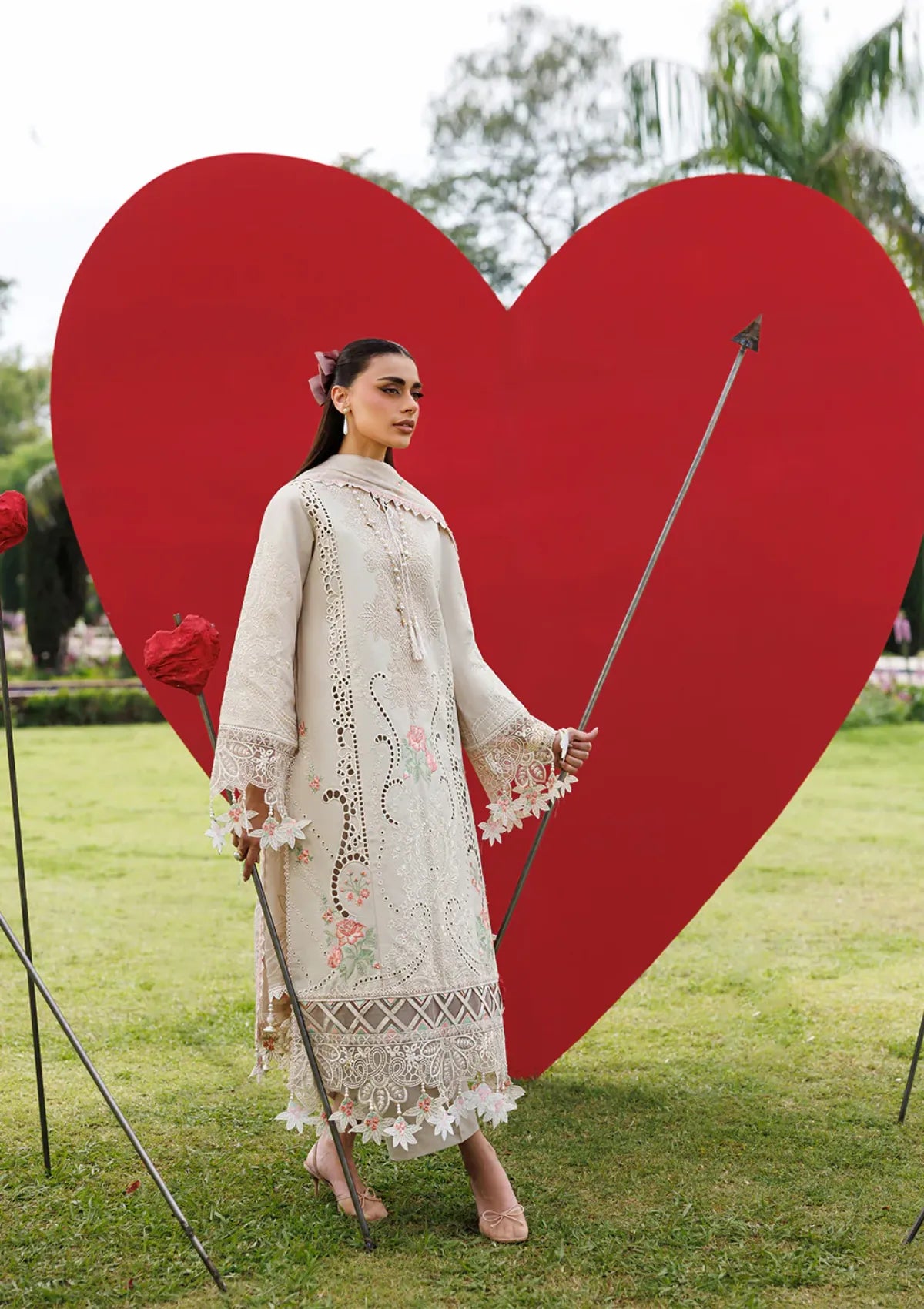Mahnur Morbagh Luxury Lawn'26 M-07