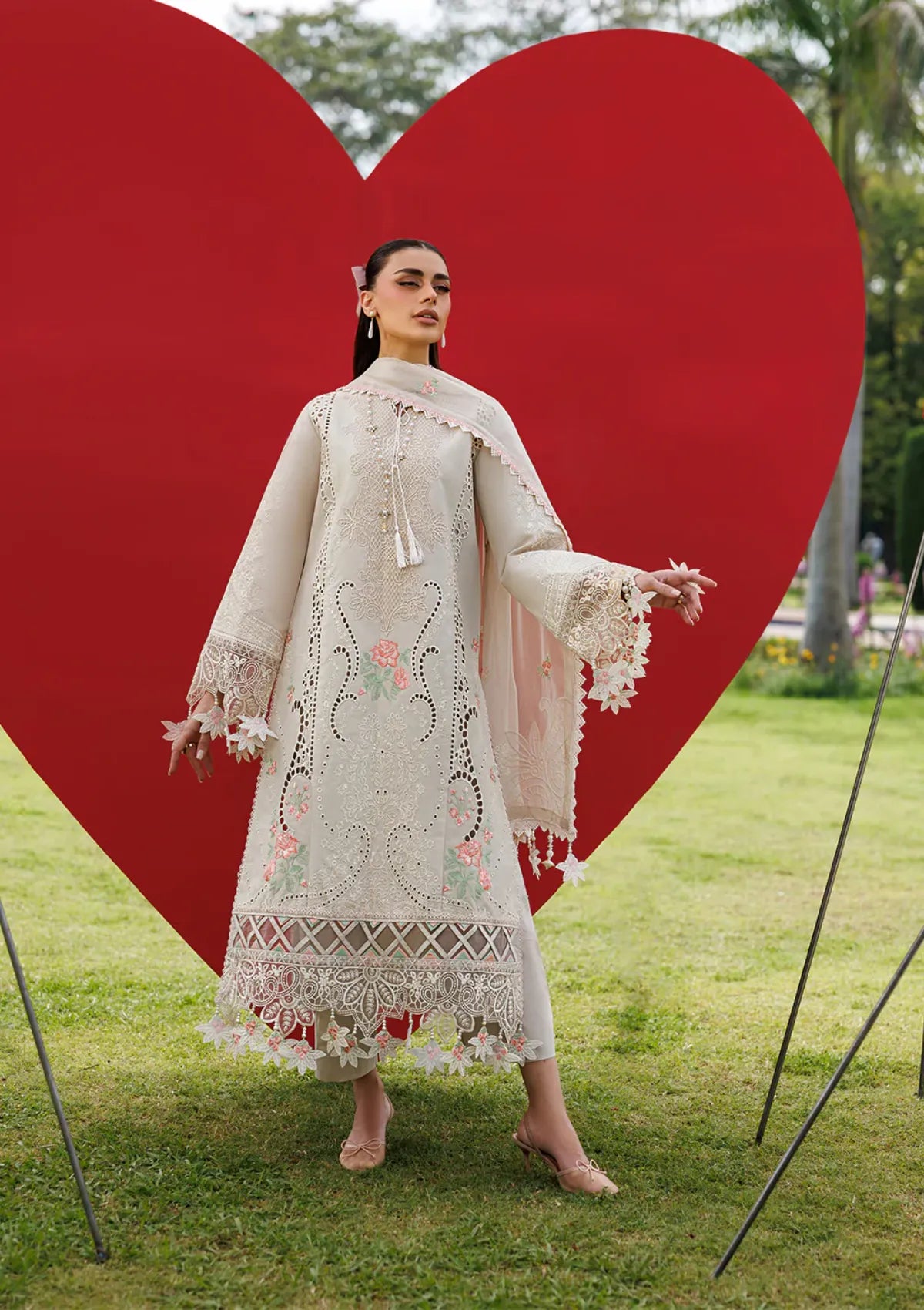Mahnur Morbagh Luxury Lawn'26 M-07