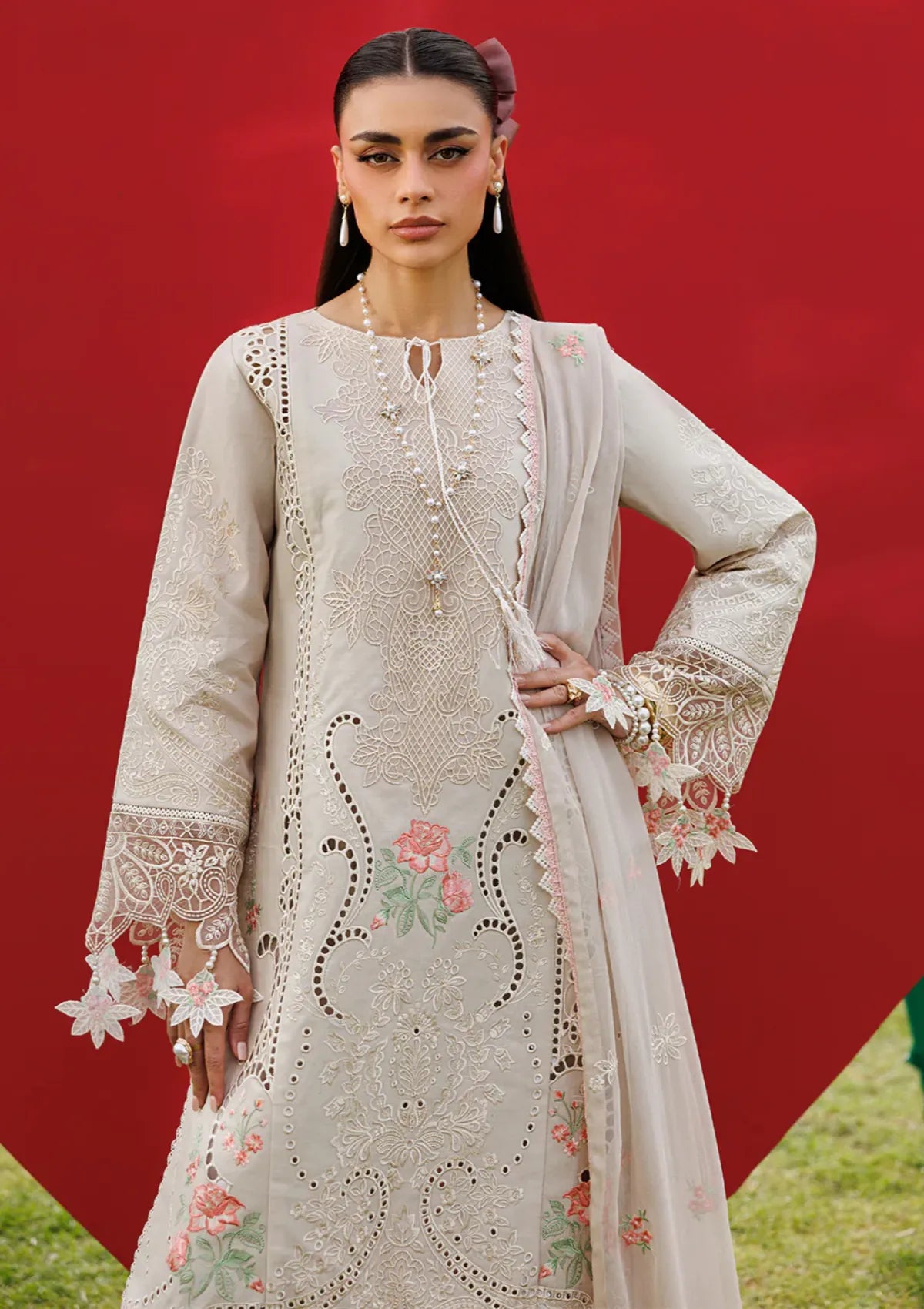 Mahnur Morbagh Luxury Lawn'26 M-07