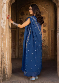mohsin-saeed-fabrics-affordable-luxury-outfits-for-daily-formal-and-wedding-wear-This-product-is-from-parishay-mastani-luxury-lawn25-ma-01-is-available-on-Mohsin-saeed-fabrics-website.