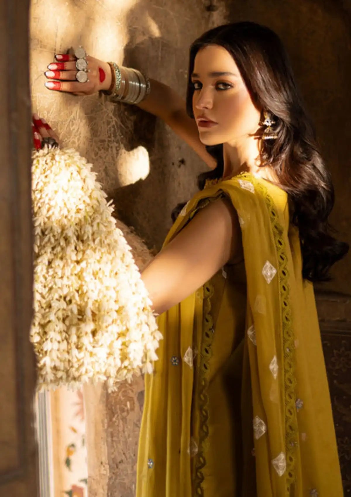 mohsin-saeed-fabrics-affordable-luxury-outfits-for-daily-formal-and-wedding-wear-This-product-is-from-parishay-mastani-luxury-lawn25-ma-03-is-available-on-Mohsin-saeed-fabrics-website.