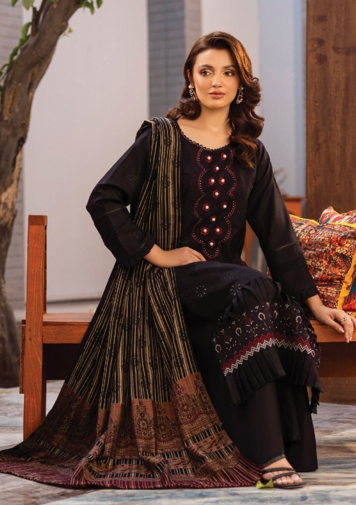 Mahrosh By Panache'25 D-01