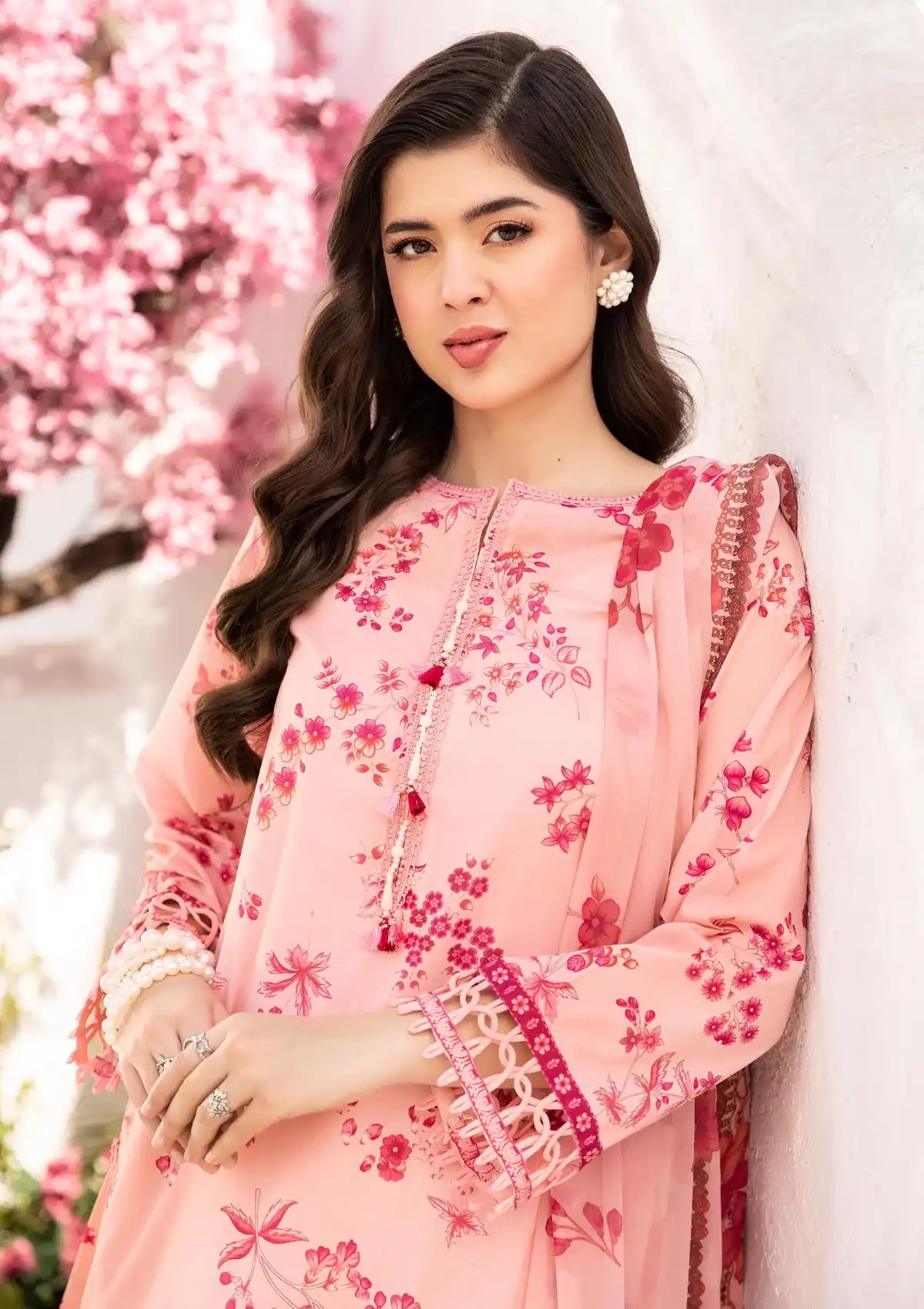 mohsin-saeed-fabrics-luxury-fashion-collection-daily-wear-wedding-and-formal-in-budget-This-product-is-from-maria-b-m-basic-lawn25-vol-1-9-a-is-available-on-Mohsin-saeed-fabrics-website.