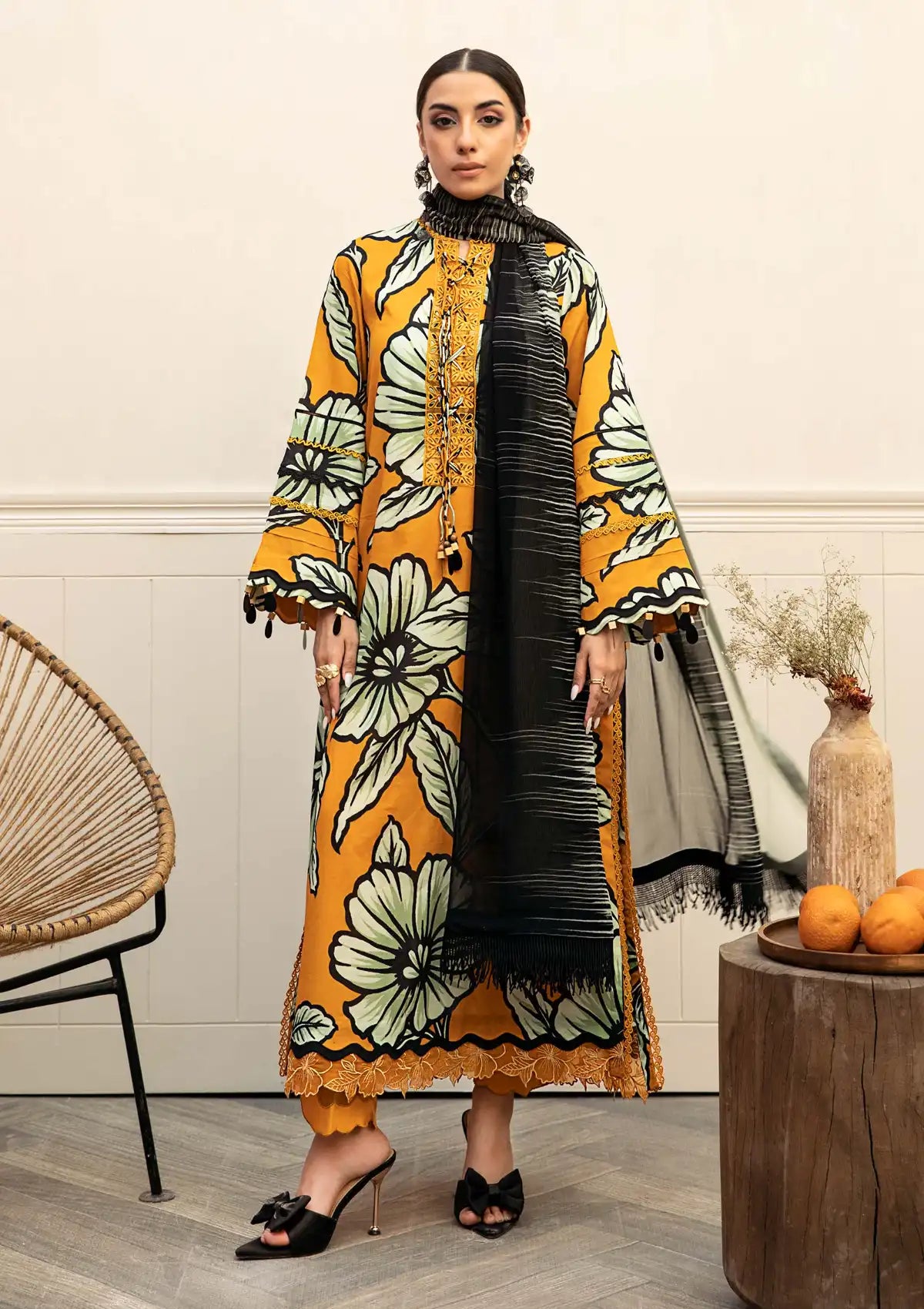 mohsin-saeed-fabrics-designer-daily-wear-formal-and-wedding-suits-within-budget-This-product-is-from-maria-b-m-basic-eid-lawn25-d-2a-is-available-on-Mohsin-saeed-fabrics-website.