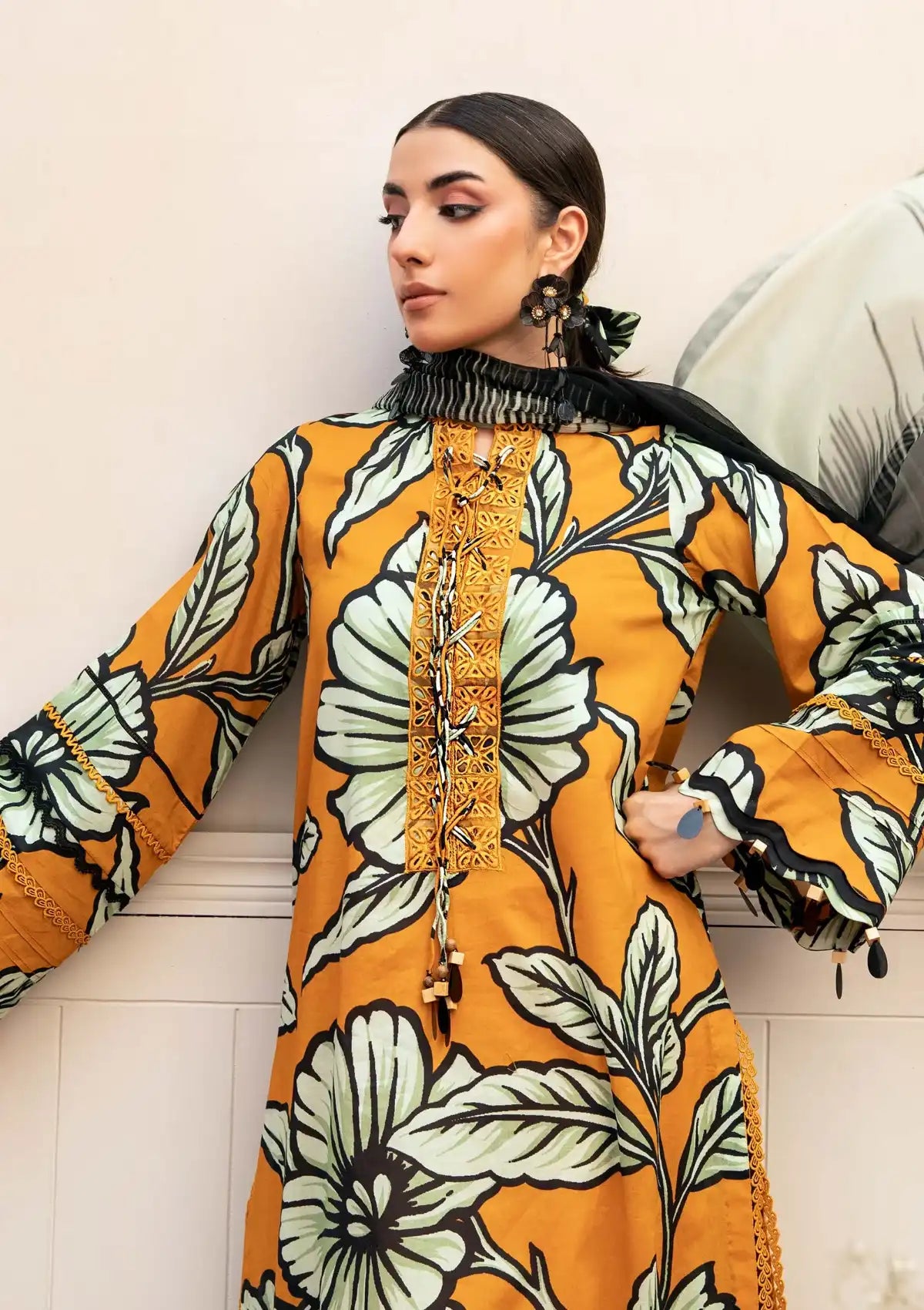 mohsin-saeed-fabrics-designer-daily-wear-formal-and-wedding-suits-within-budget-This-product-is-from-maria-b-m-basic-eid-lawn25-d-2a-is-available-on-Mohsin-saeed-fabrics-website.