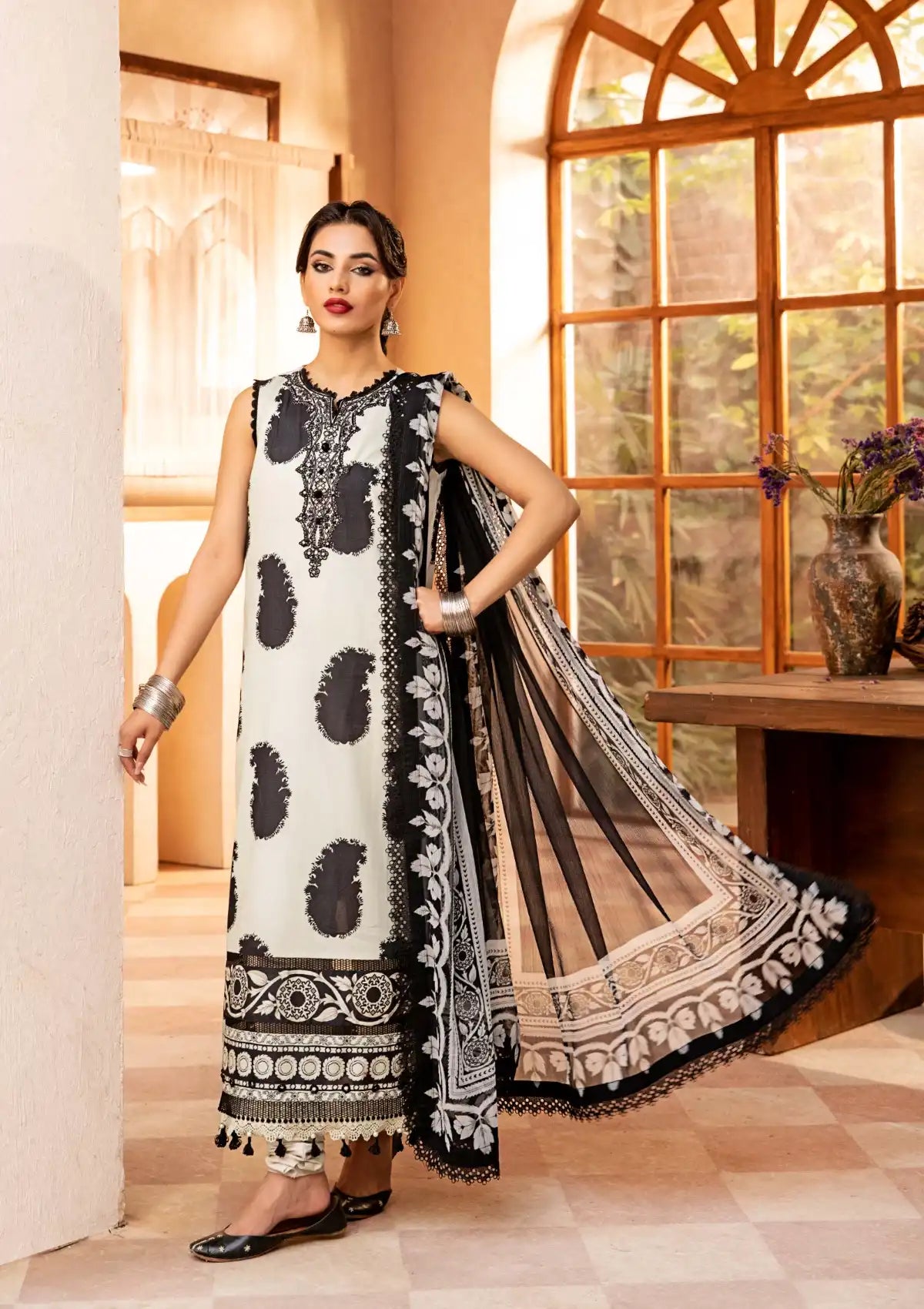 mohsin-saeed-fabrics-designer-daily-wear-formal-and-wedding-suits-within-budget-This-product-is-from-maria-b-m-basic-eid-lawn25-d-11b-is-available-on-Mohsin-saeed-fabrics-website.