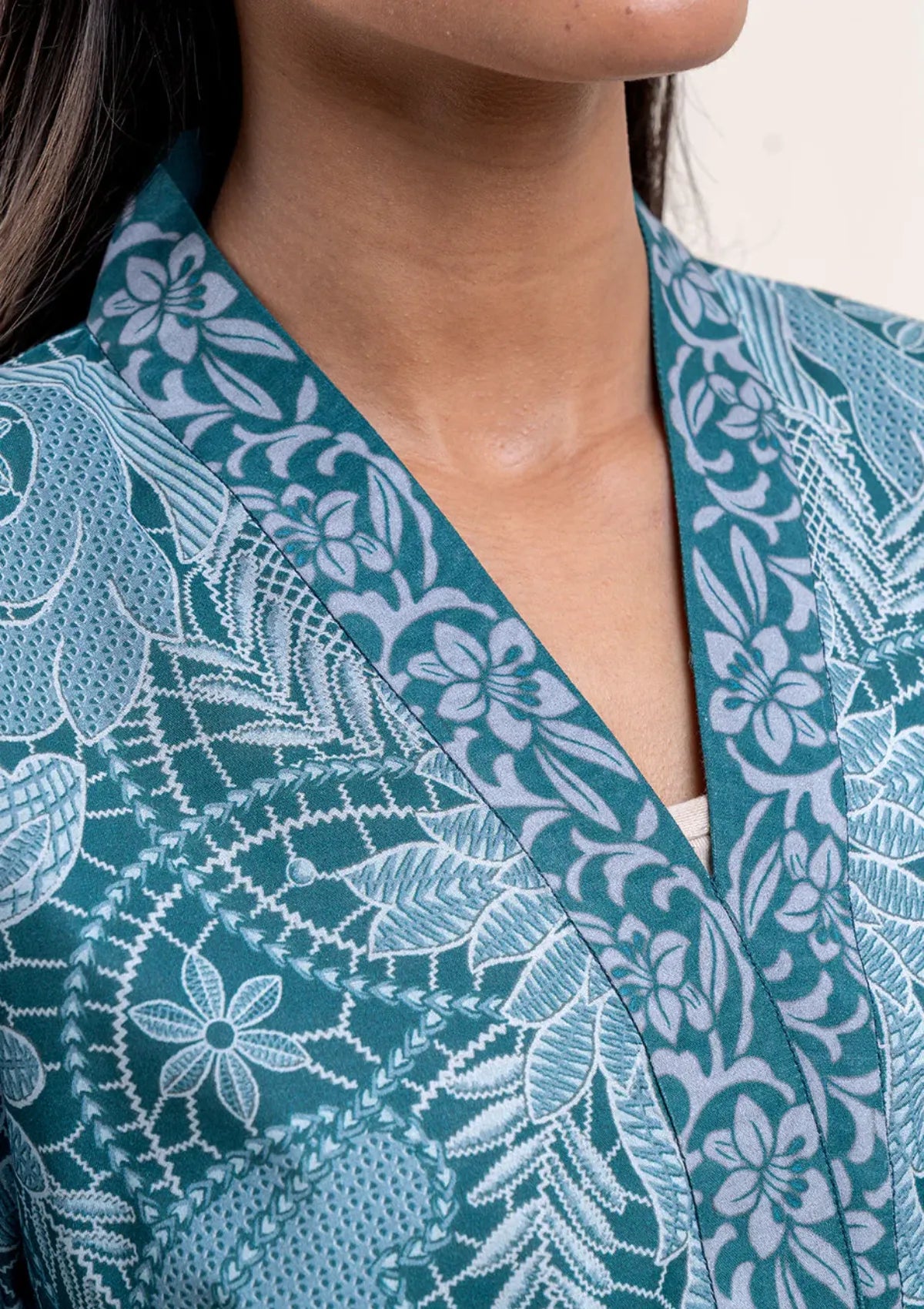 mohsin-saeed-fabrics-is-selling-online-and-in stores-Luxury-daily-wear-wedding-wear-formal-wear-in-budgeted-price-This-product-is-from-beechtree-printed-lawn-25-d-04-is-available-on-Mohsin-saeed-fabrics-website.