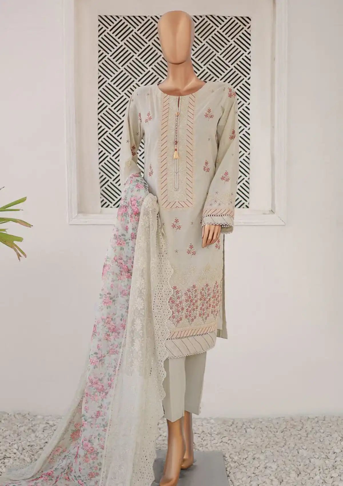 HZ Majestic Luxury Emb Lawn'24 MEC-09 - Mohsin Saeed Fabrics