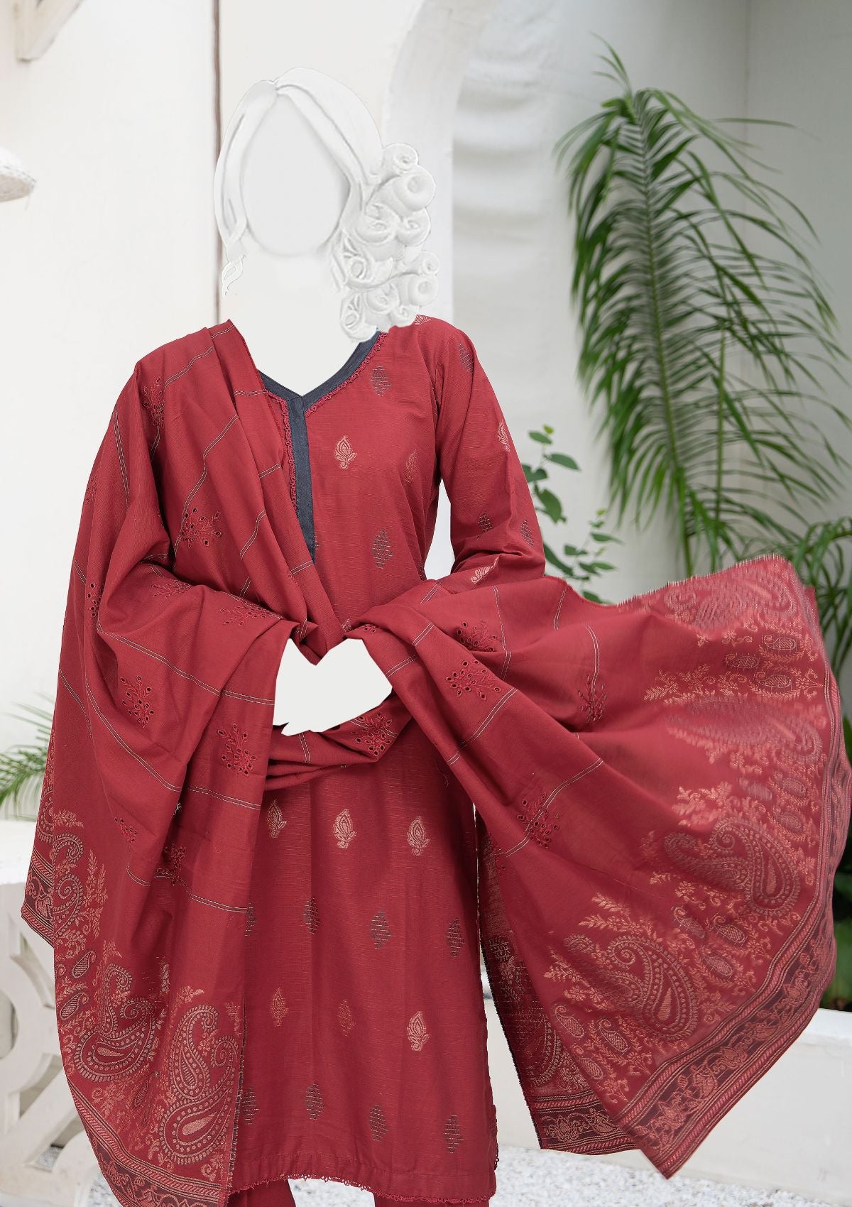 Mehwish Emb Khaddar'24 D-31125