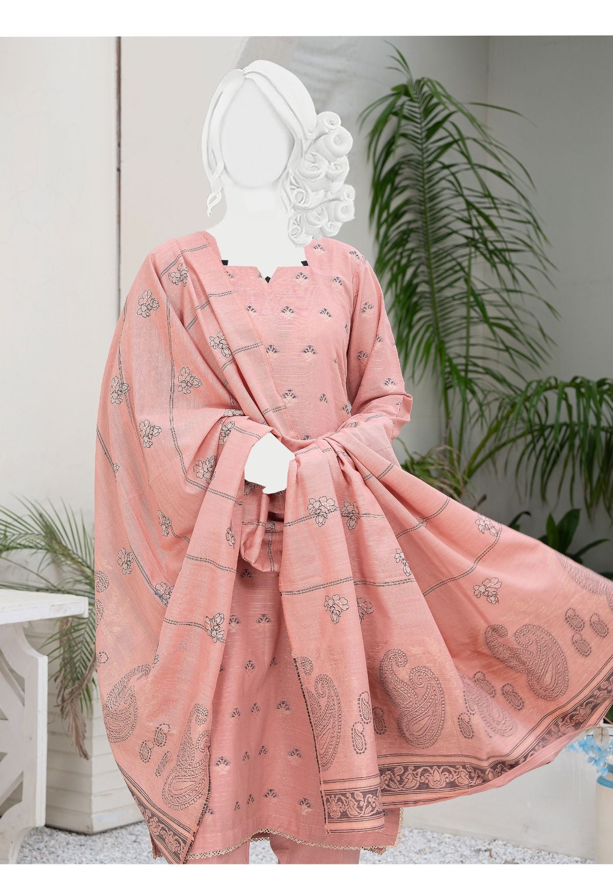 Mehwish Emb Khaddar'24 D-31325