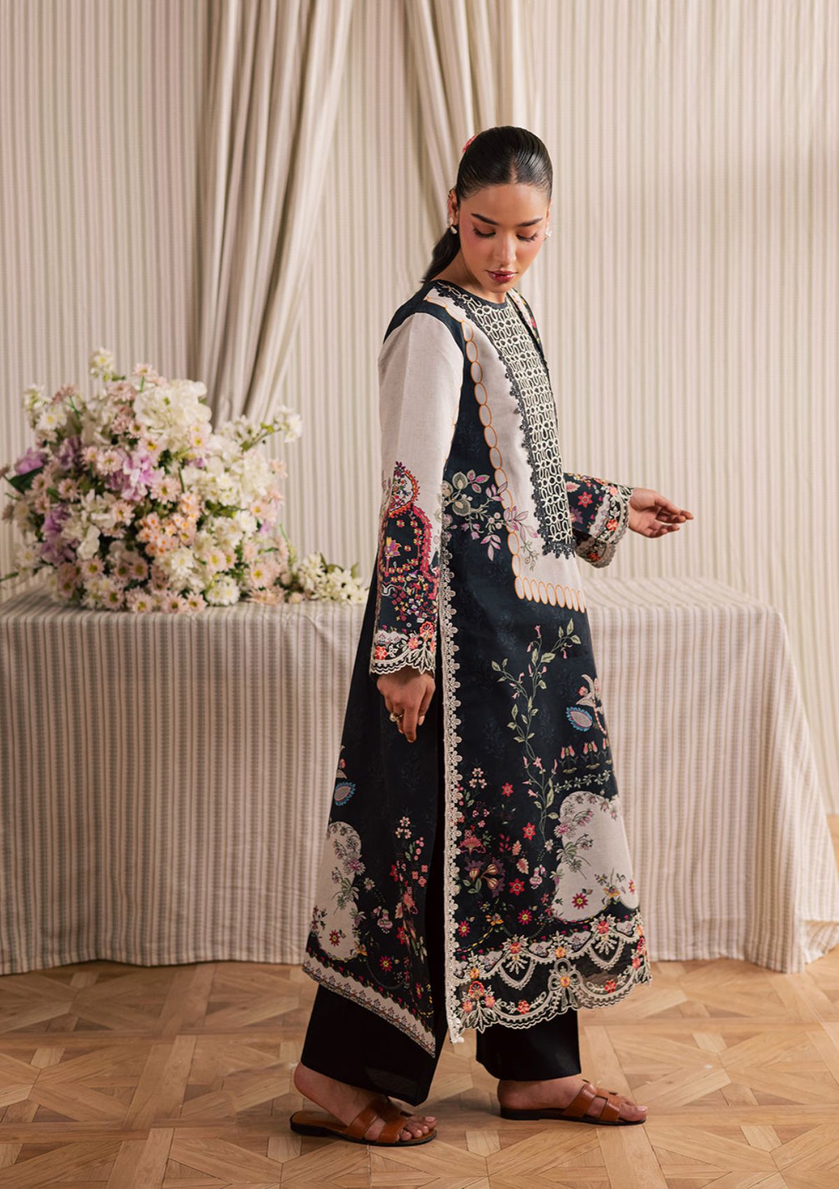 Mahnur Jahaan Lawn'26 MJ-01