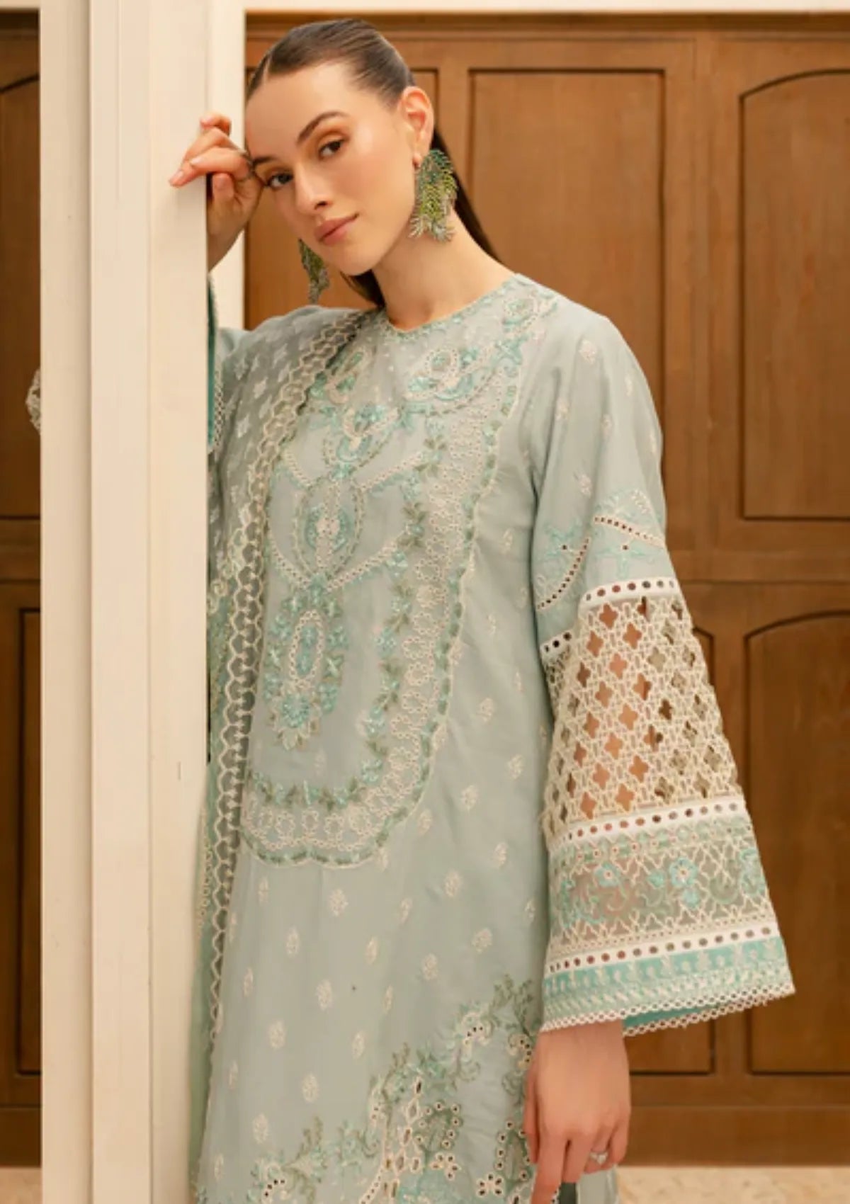 mohsin-saeed-fabrics-designer-daily-wear-formal-and-wedding-suits-within-budget-This-product-is-from-marjjan-ruhi-luxury-lawn25-mll-05-b-ferozi-is-available-on-Mohsin-saeed-fabrics-website.