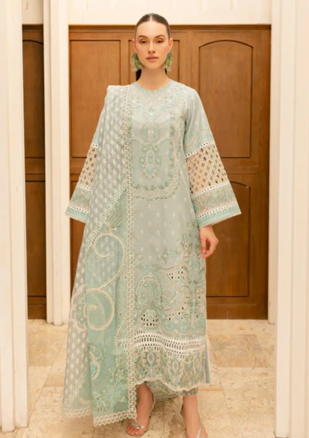 mohsin-saeed-fabrics-designer-daily-wear-formal-and-wedding-suits-within-budget-This-product-is-from-marjjan-ruhi-luxury-lawn25-mll-05-b-ferozi-is-available-on-Mohsin-saeed-fabrics-website.