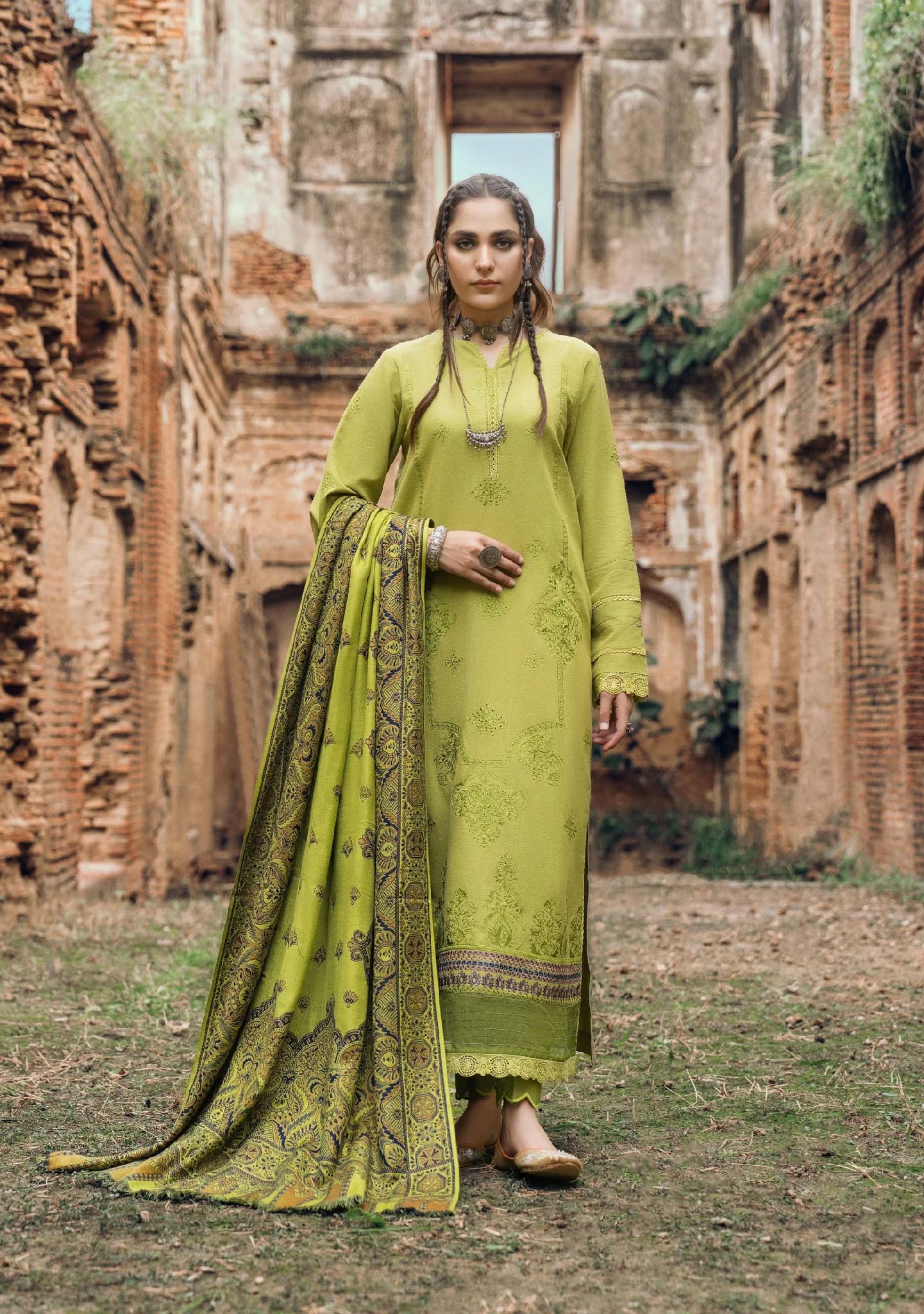 Mahrosh by Panache'24 D-04