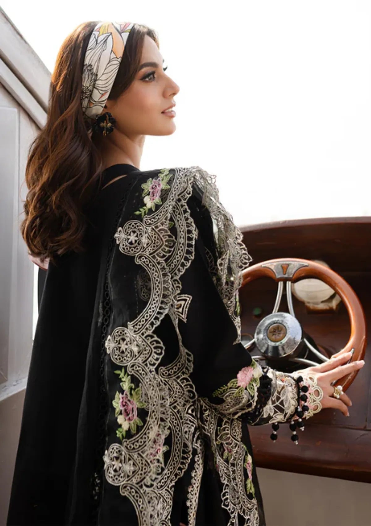 mohsin-saeed-fabrics-designer-daily-wear-formal-and-wedding-suits-within-budget-This-product-is-from-parishay-monaco-luxury-lawn25-is-available-on-Mohsin-saeed-fabrics-website.