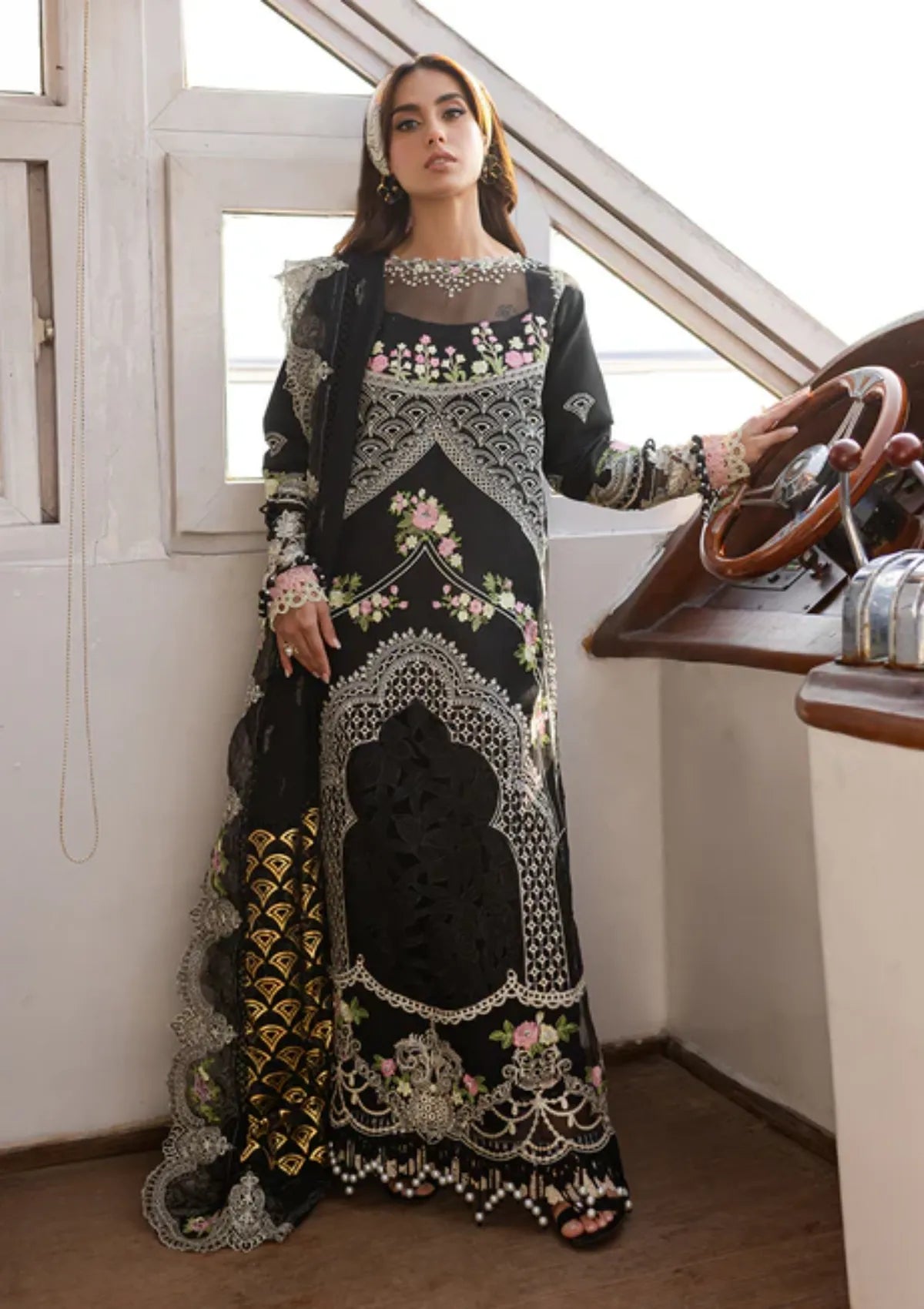 mohsin-saeed-fabrics-designer-daily-wear-formal-and-wedding-suits-within-budget-This-product-is-from-parishay-monaco-luxury-lawn25-is-available-on-Mohsin-saeed-fabrics-website.