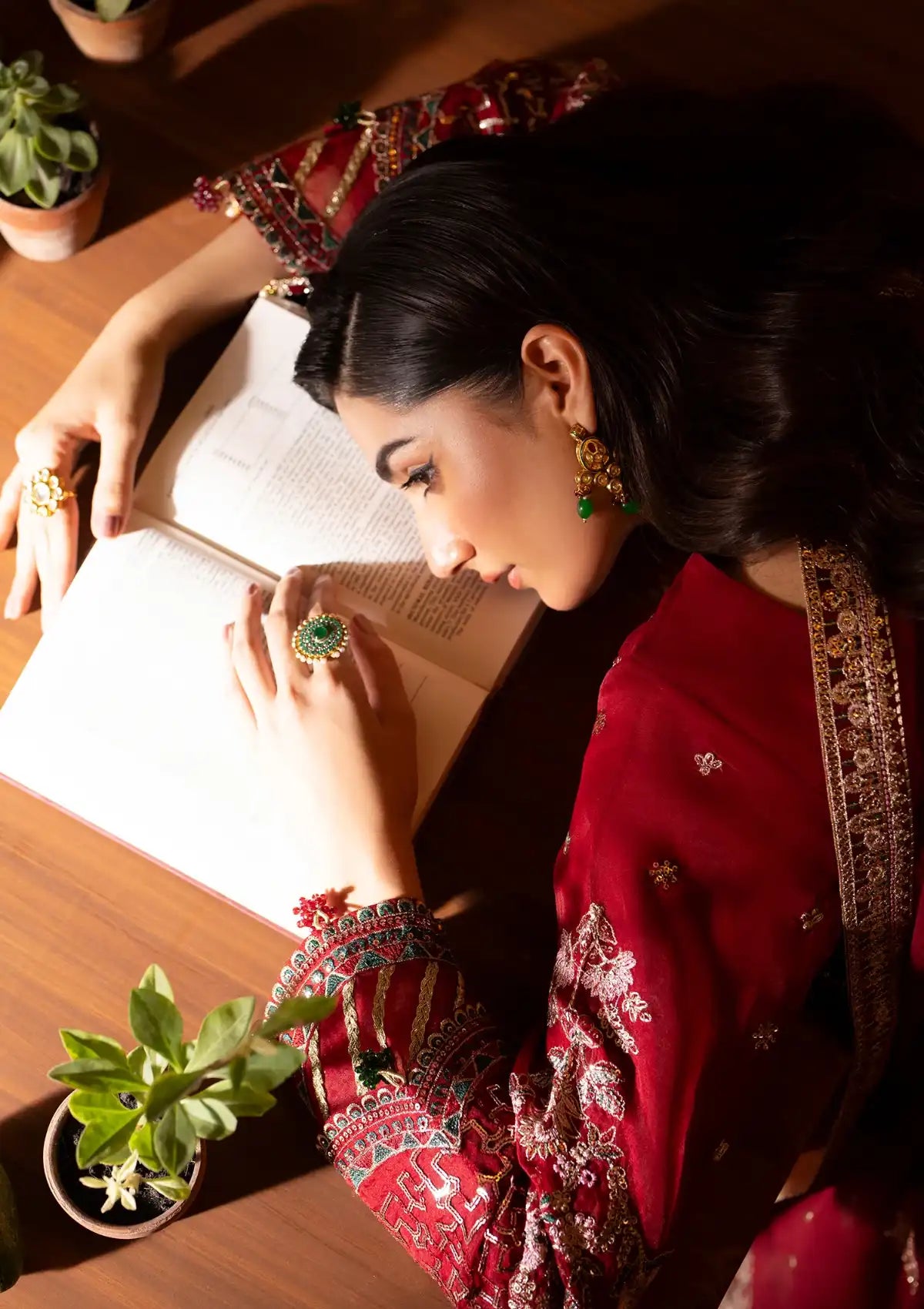 Emaan Adeel Romainsiyyah Luxury Formal'24 NASHWA