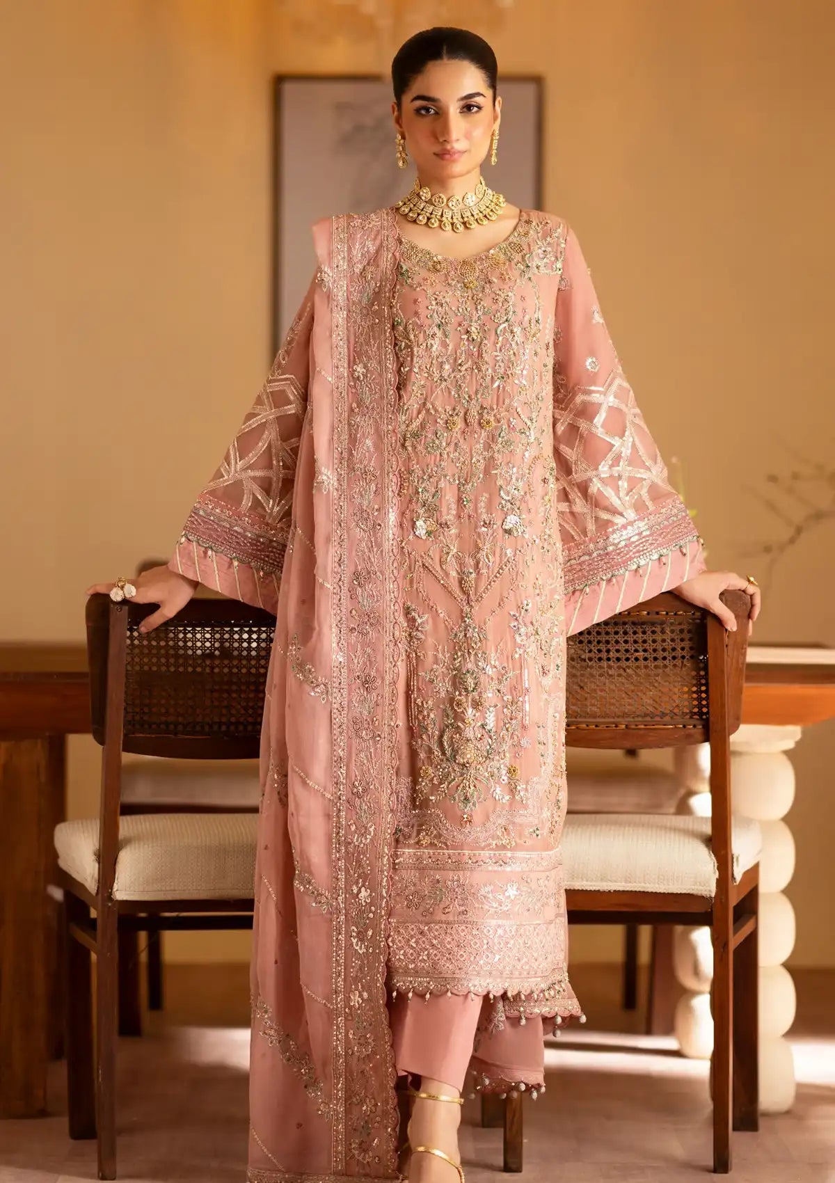 Emaan Adeel Romansiyyah Luxury Formal'24 SALEHA