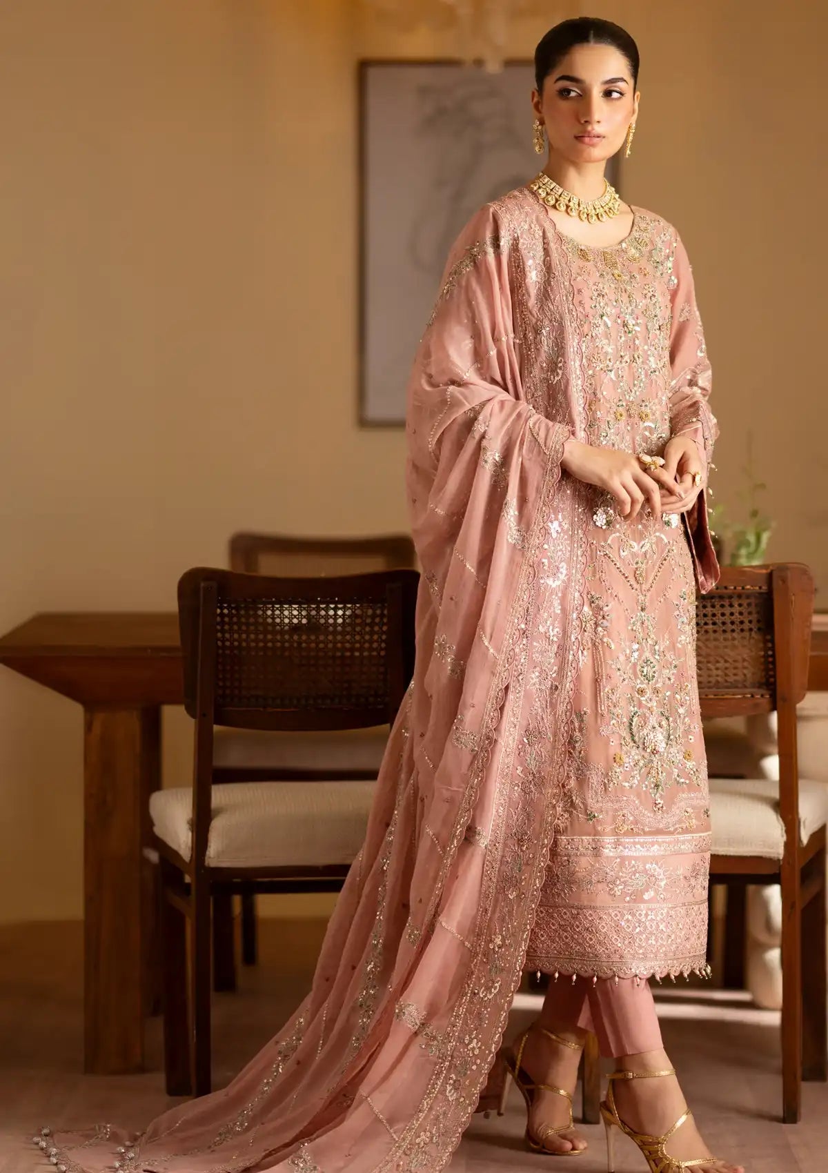 Emaan Adeel Romansiyyah Luxury Formal'24 SALEHA