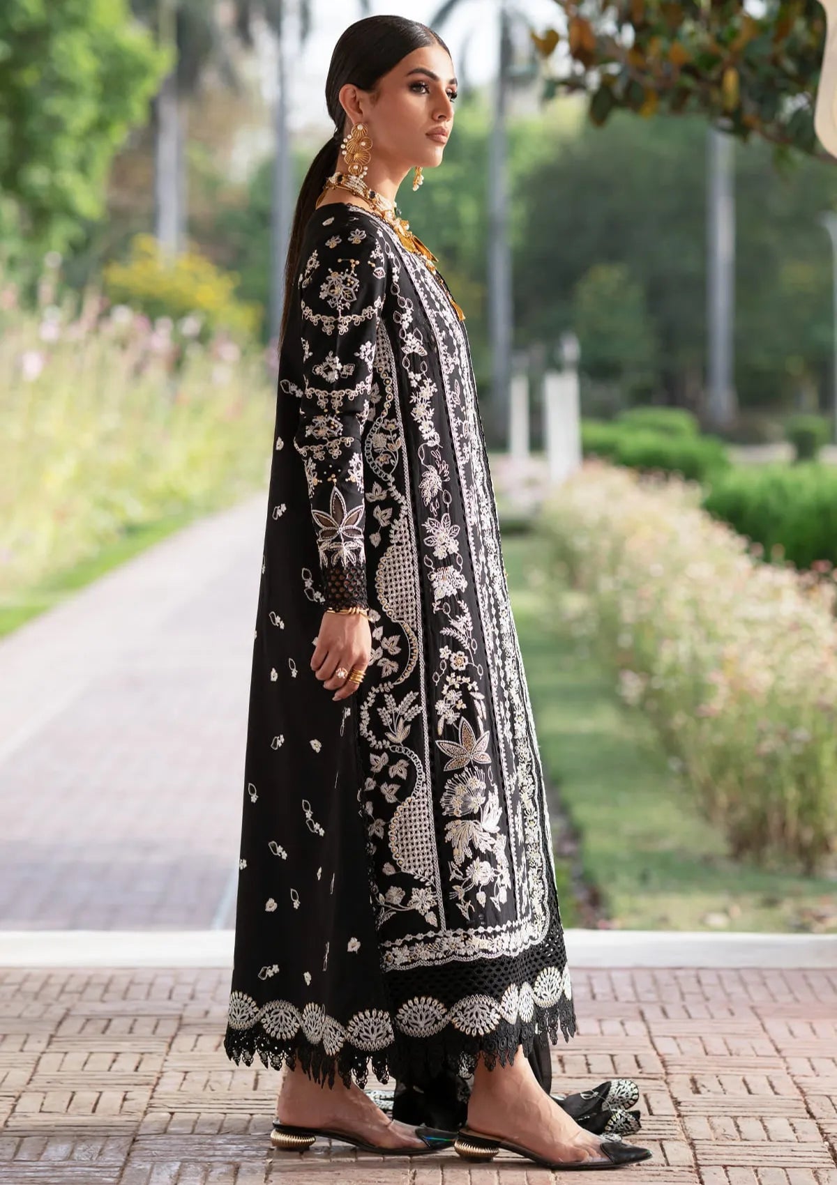 mohsin-saeed-fabrics-luxury-fashion-collection-daily-wear-wedding-and-formal-in-budget-This-product-is-from-zarposh-celia-luxury-lawn25-is-available-on-Mohsin-saeed-fabrics-website.