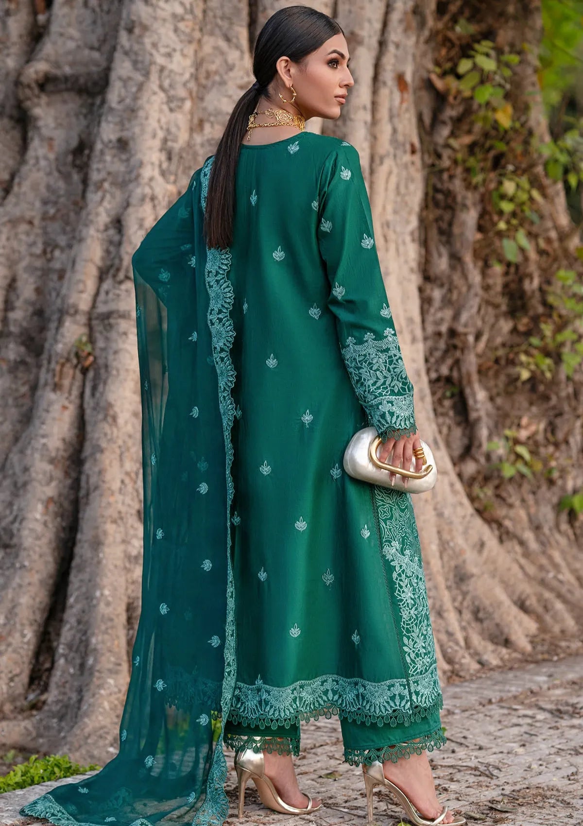 mohsin-saeed-fabrics-luxury-fashion-collection-daily-wear-wedding-and-formal-in-budget-This-product-is-from-zarposh-celia-luxury-lawn25-odessa-is-available-on-Mohsin-saeed-fabrics-website.