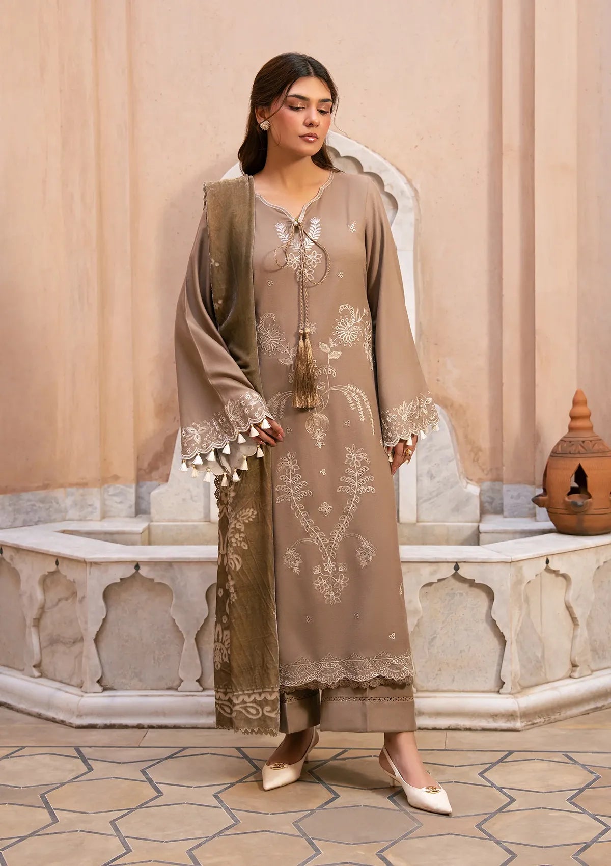 Raaya Plush Edit'26 - MUTED TRUFFLE