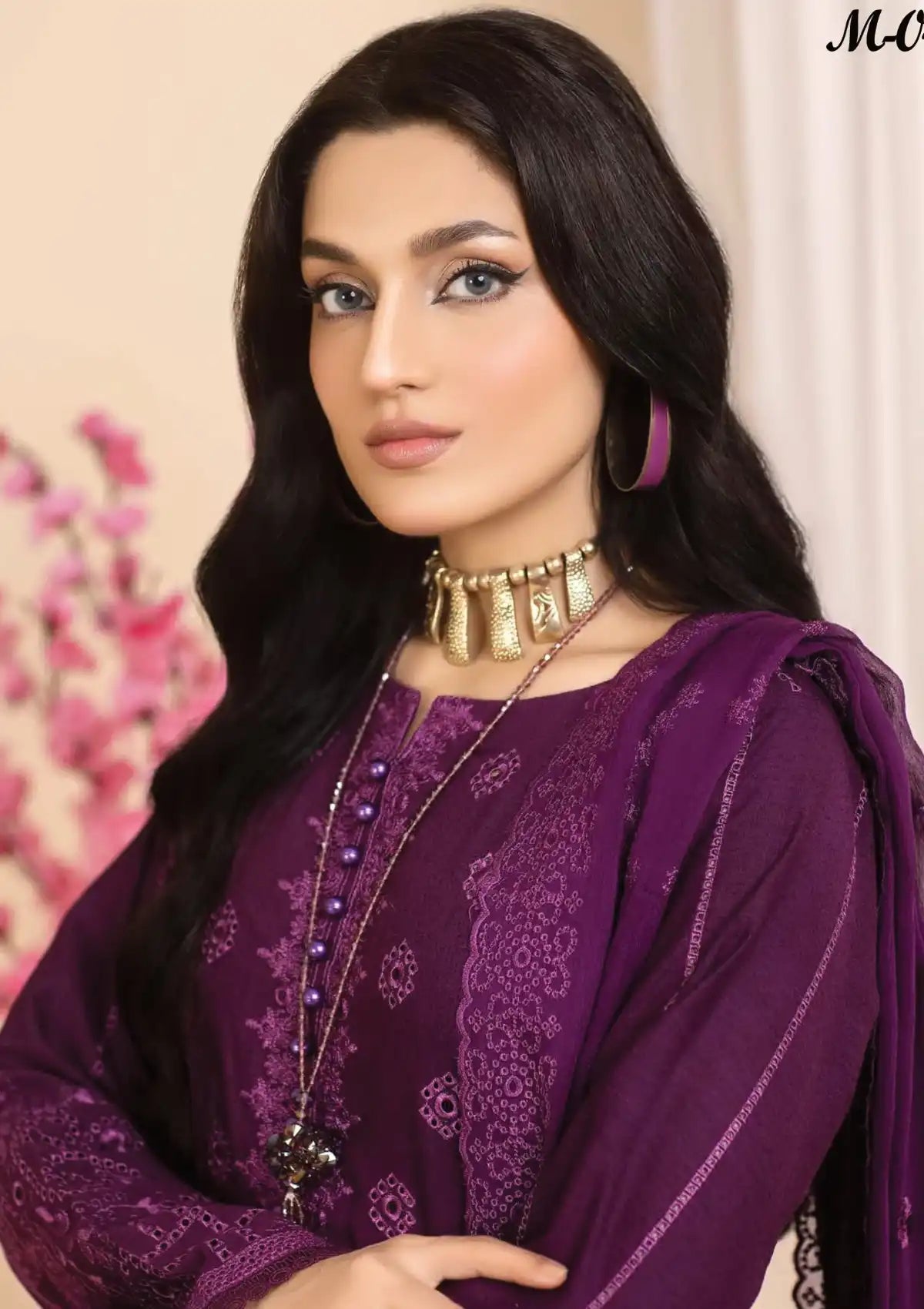 Manizay Dilkash Afsana Emb Karandi'23 D-04 - Mohsin Saeed Fabrics