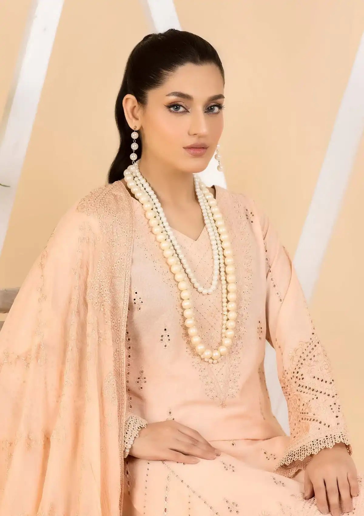 Manizay Dilkash Afsana Emb Karandi'23 D-08 - Mohsin Saeed Fabrics