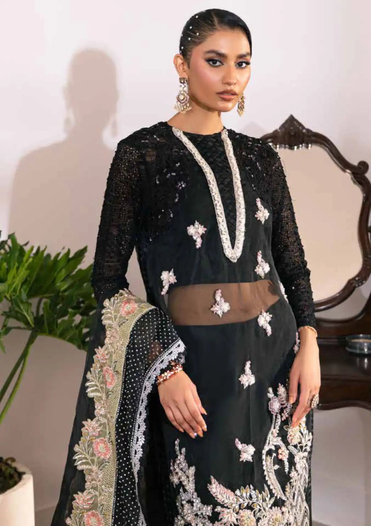 Maryam Hussain Marwa Luxury Formals'25 D-05 SITARA