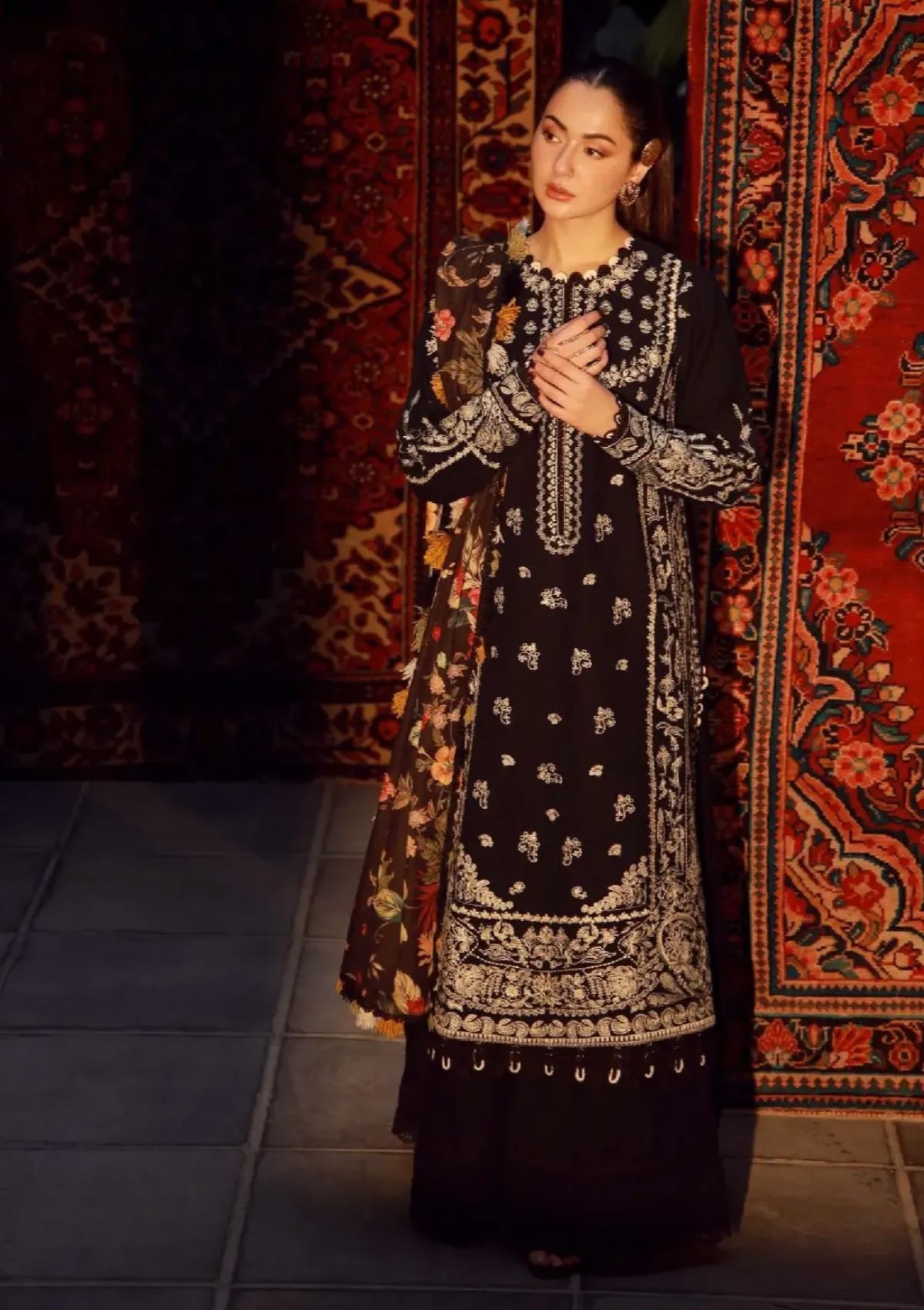 Maryam Hussain Winter Shawl'25 - Mausam