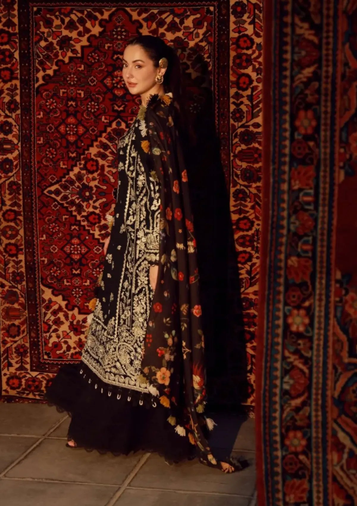 Maryam Hussain Winter Shawl'25 - Mausam