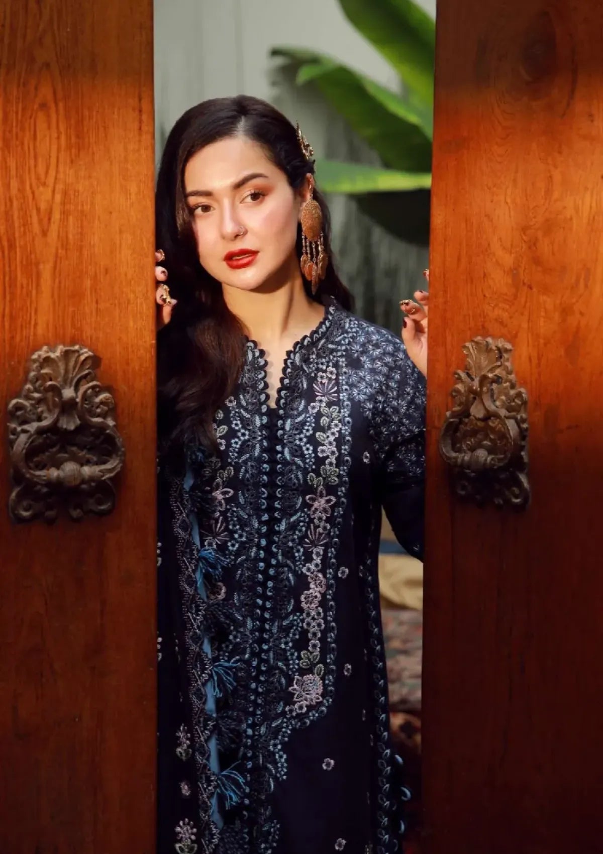 Maryam Hussain Winter Shawl'25 - Roohi