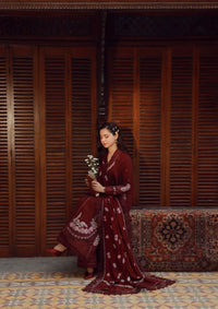 Maryam Hussain Winter Shawl'25 - Taali