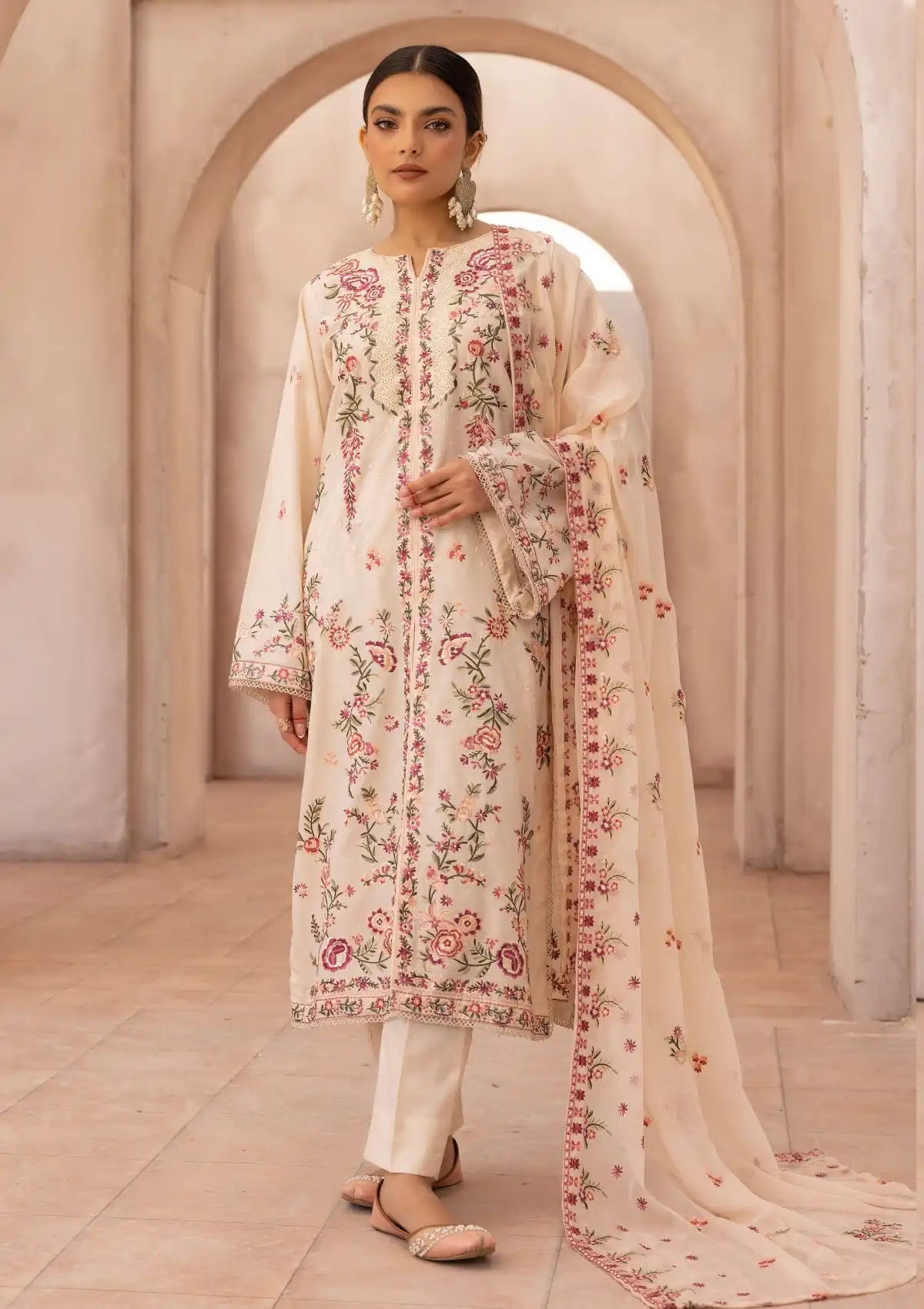 mohsin-saeed-fabrics-luxury-fashion-collection-daily-wear-wedding-and-formal-in-budget-This-product-is-from-meharma-ibteda-emb-lawn25-km-07-is-available-on-Mohsin-saeed-fabrics-website.
