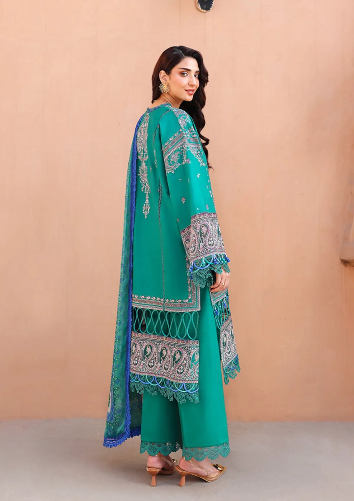 Roheenaz Summer Reverie Luxury Lawn'26 D-208 Moonveil