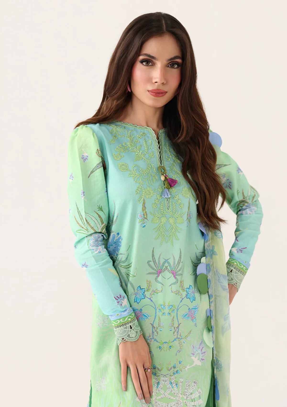 Roheenaz Rosette Lawn'26 D-61B Morning Dew