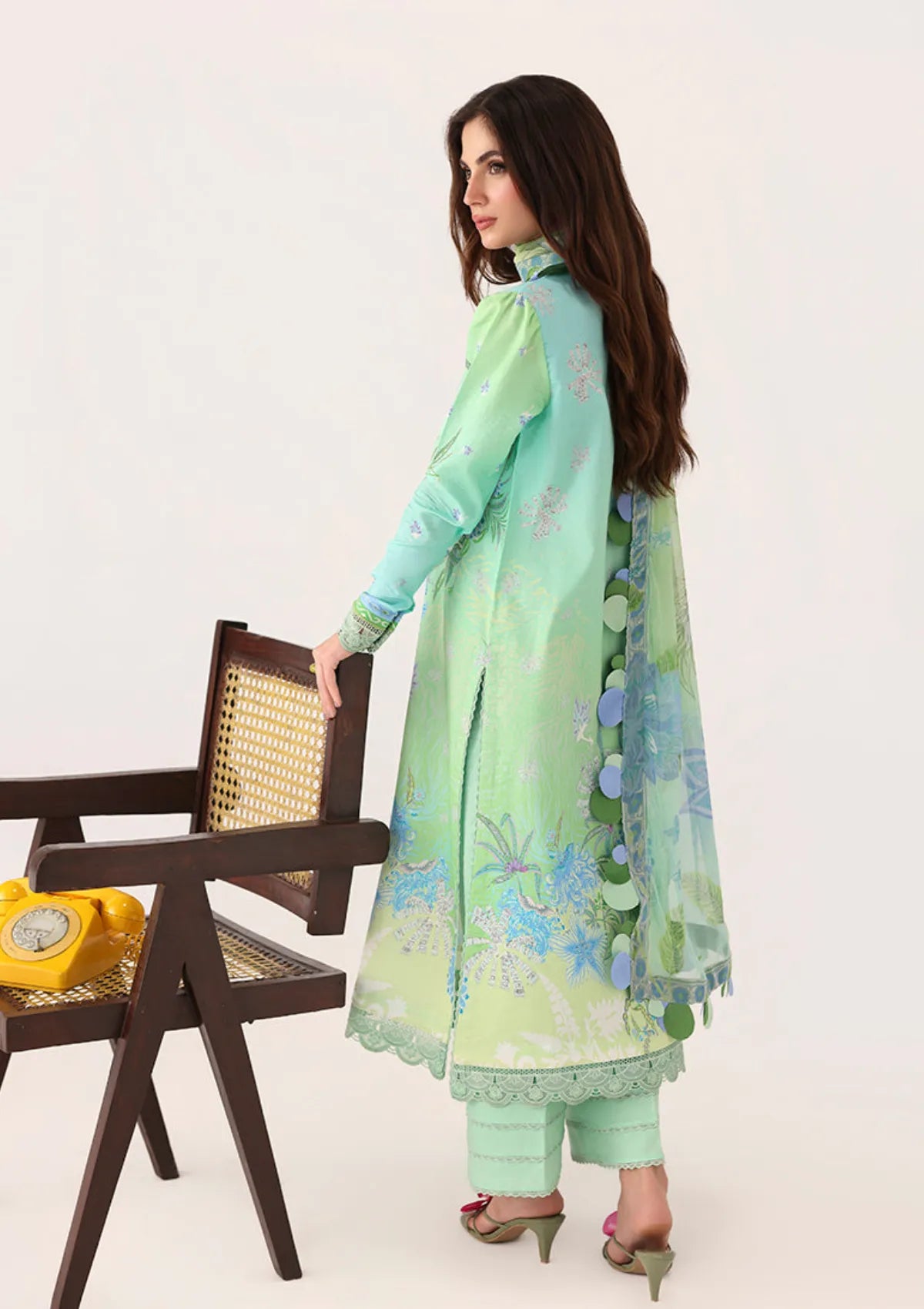 Roheenaz Rosette Lawn'26 D-61B Morning Dew