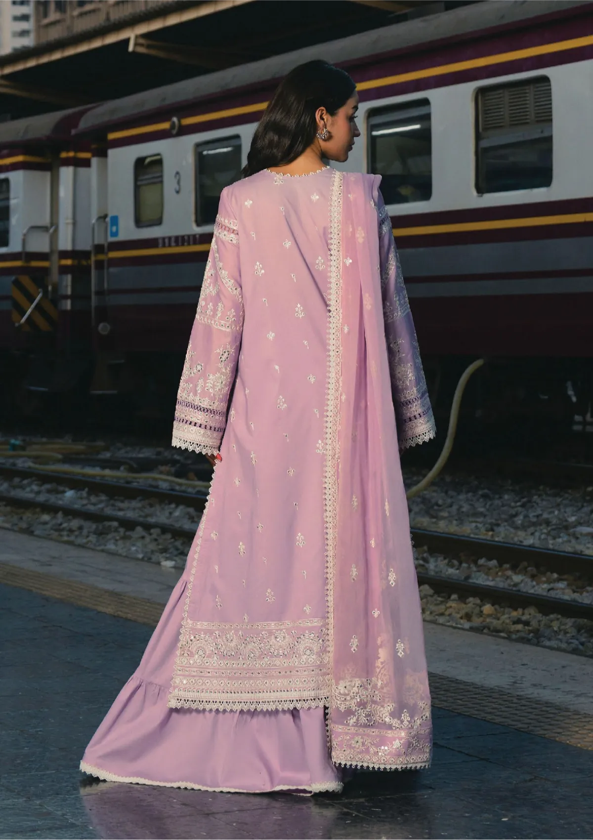 Afrozeh Mulakaat Festive Lawn'26 FWU-0051 DILNASHEEN