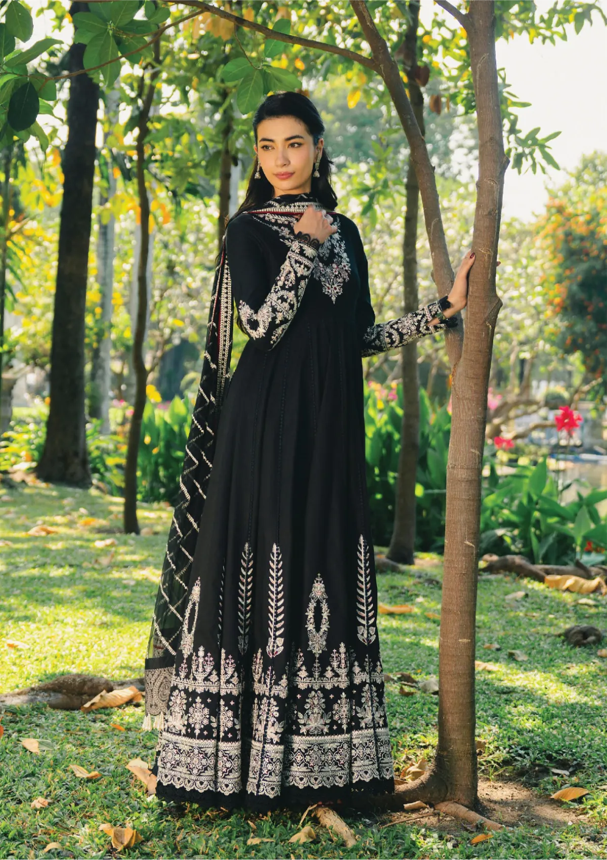 Afrozeh Mulakaat Festive Lawn'26 FWU-0057 PARIZAAD