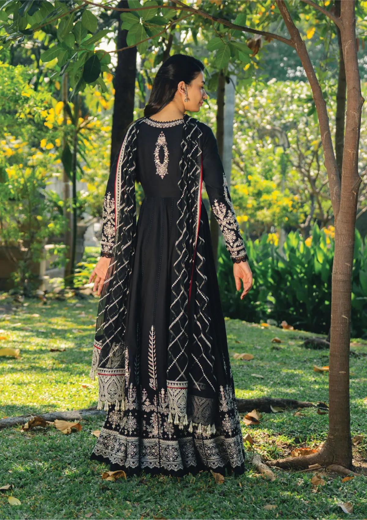 Afrozeh Mulakaat Festive Lawn'26 FWU-0057 PARIZAAD