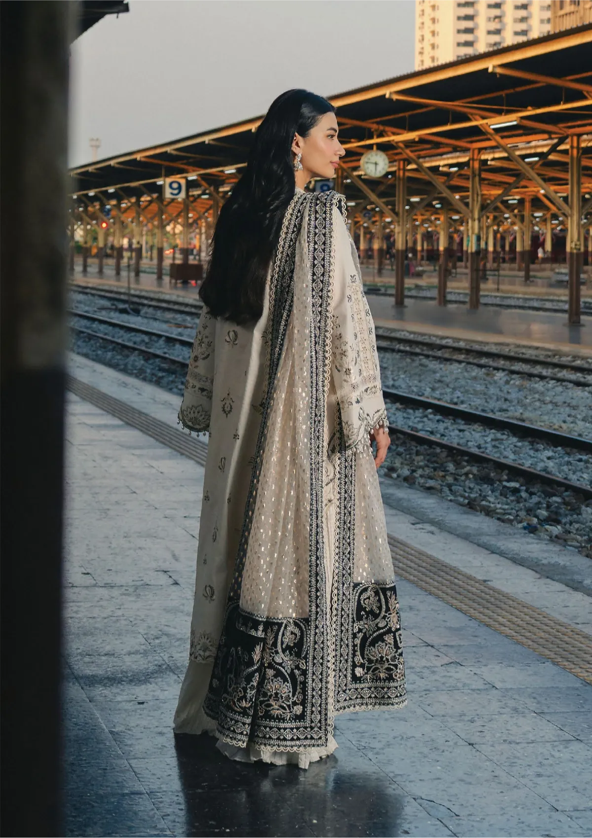 Afrozeh Mulakaat Festive Lawn'26 FWU-0058 KHAWAAB