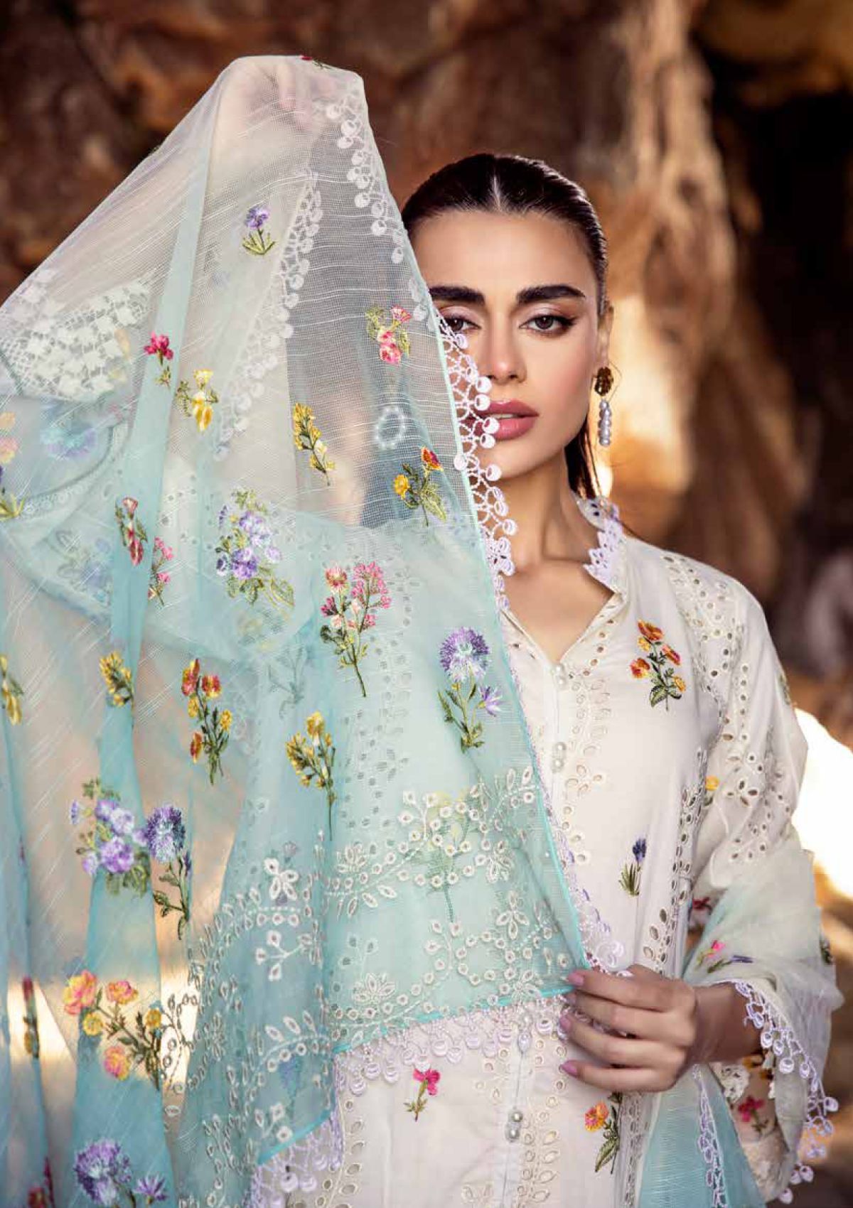 Muscari Luxury Lawn'24 MLEC-911 - Mohsin Saeed Fabrics