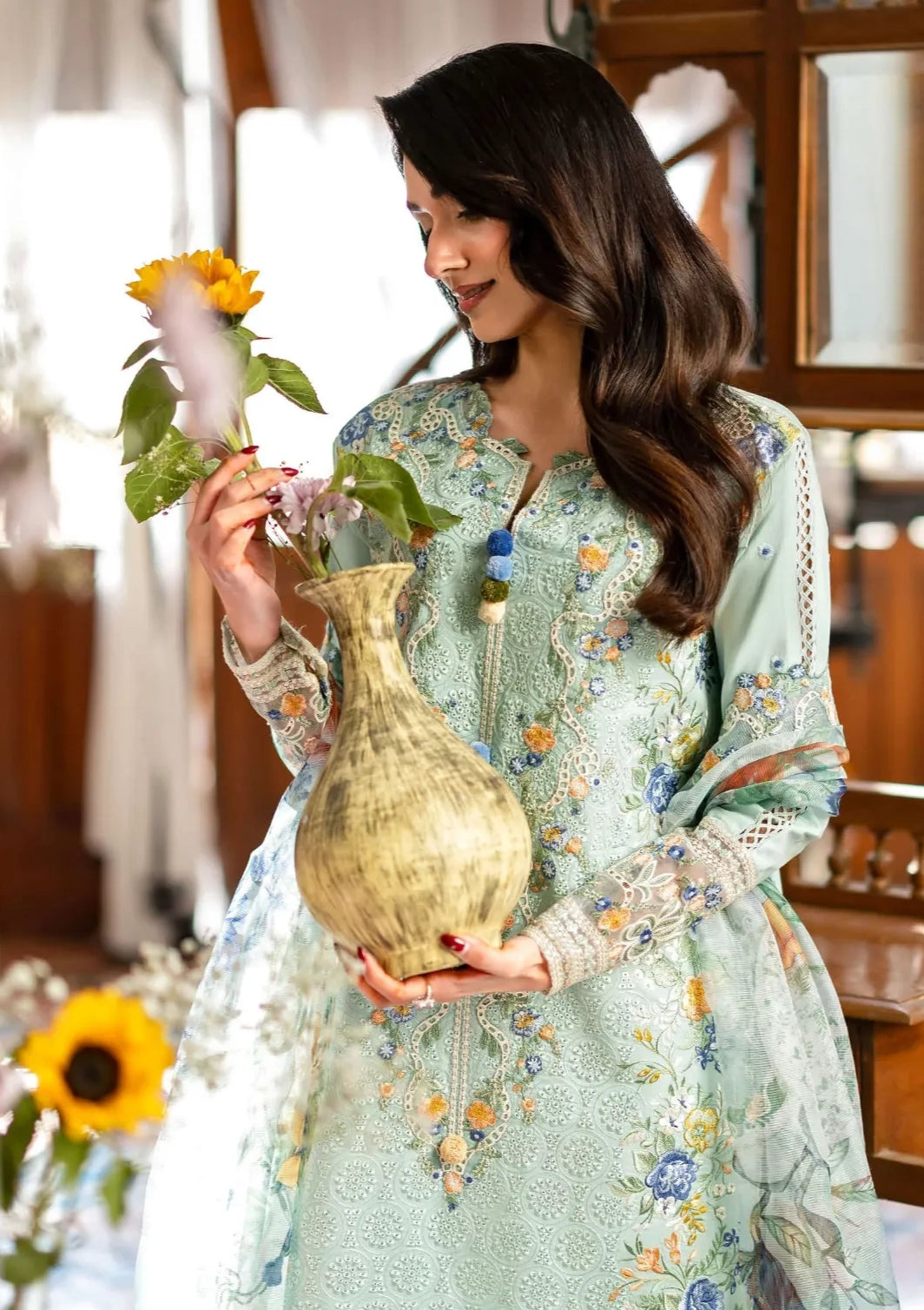 Mushq Astoria Festive Lawn’26 D-06 Elif