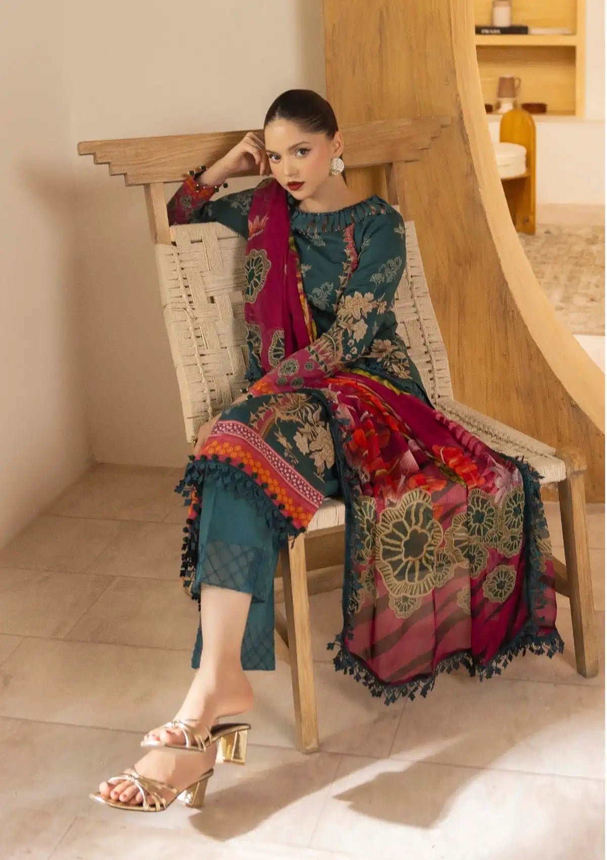 mohsin-saeed-fabrics-designer-daily-wear-formal-and-wedding-suits-within-budget-This-product-is-from-naqsh-flor-art-fusion-emb-lawn25-d-00150-timber-green-is-available-on-Mohsin-saeed-fabrics-website.