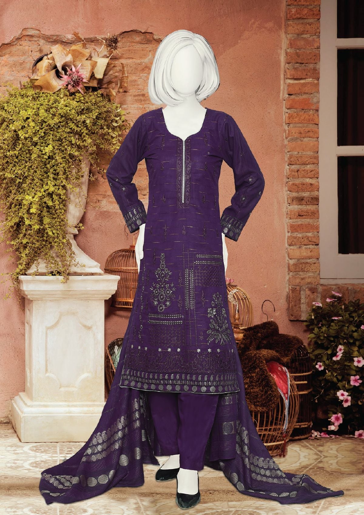Natasha Emb Winter'24 D-51825