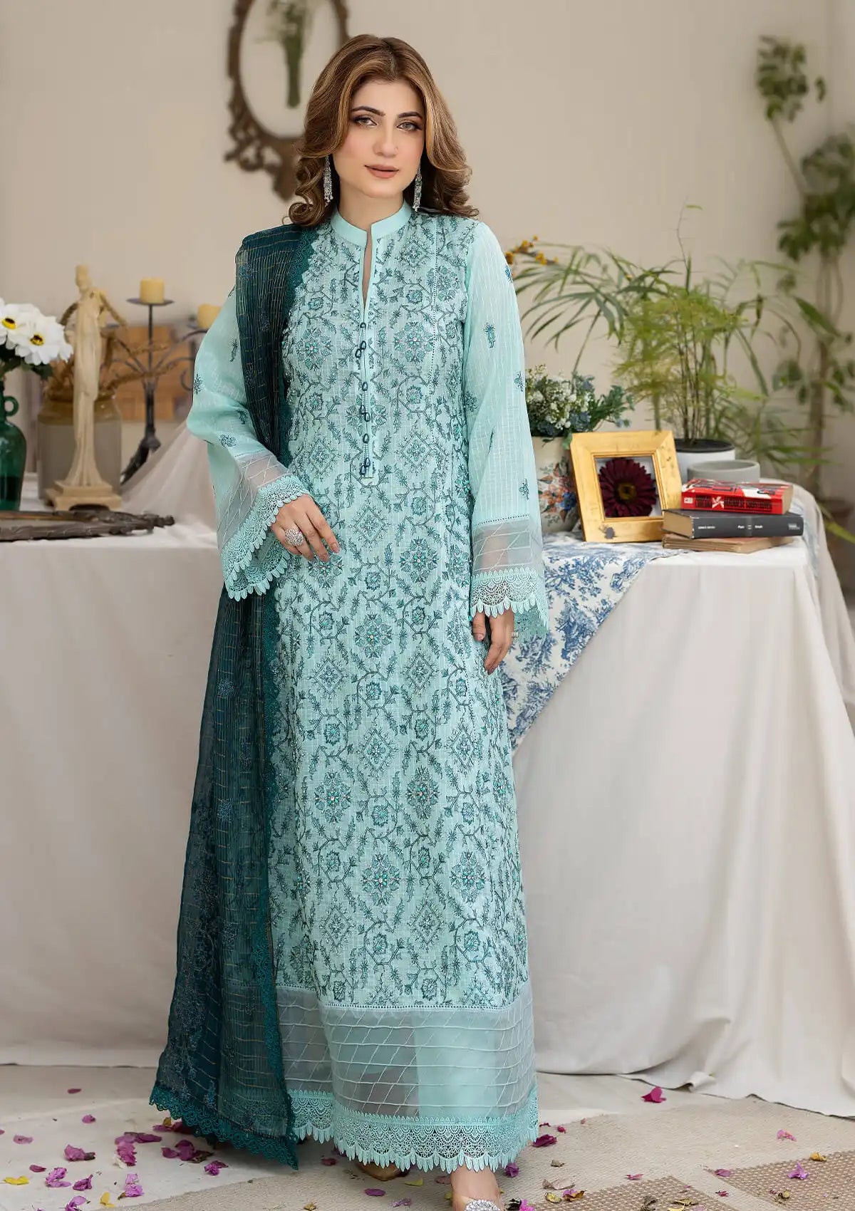 Noor-e-Fajar By Raeesa Apana Lawn'24 Vol-02 NF-1301 - Mohsin Saeed Fabrics
