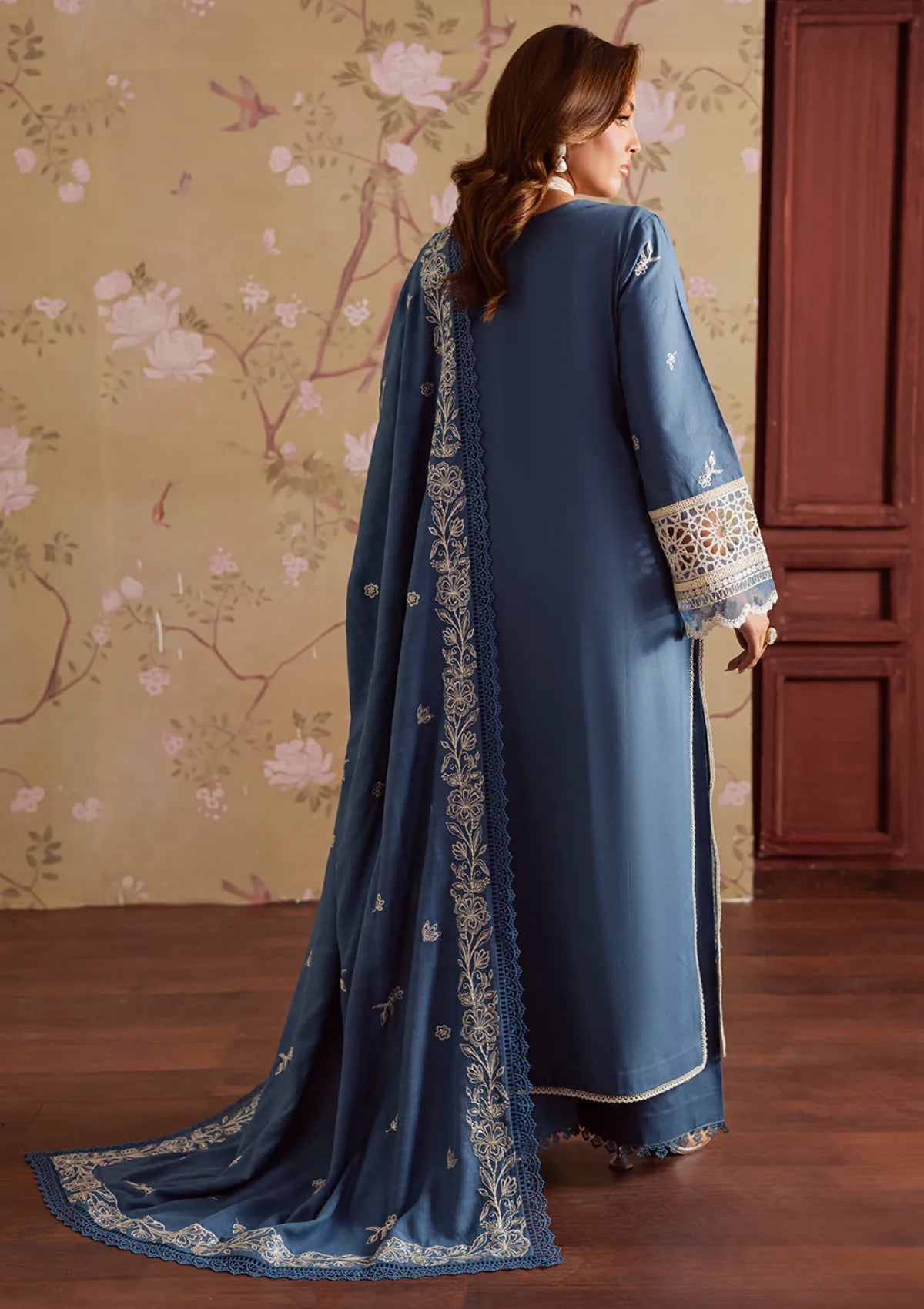 mohsin-saeed-fabrics-is-selling-online-and-in stores-Luxury-daily-wear-wedding-wear-formal-wear-in-budgeted-price-This-product-is-from-nova-by-mahnur25-nk-07-is-available-on-Mohsin-saeed-fabrics-website.